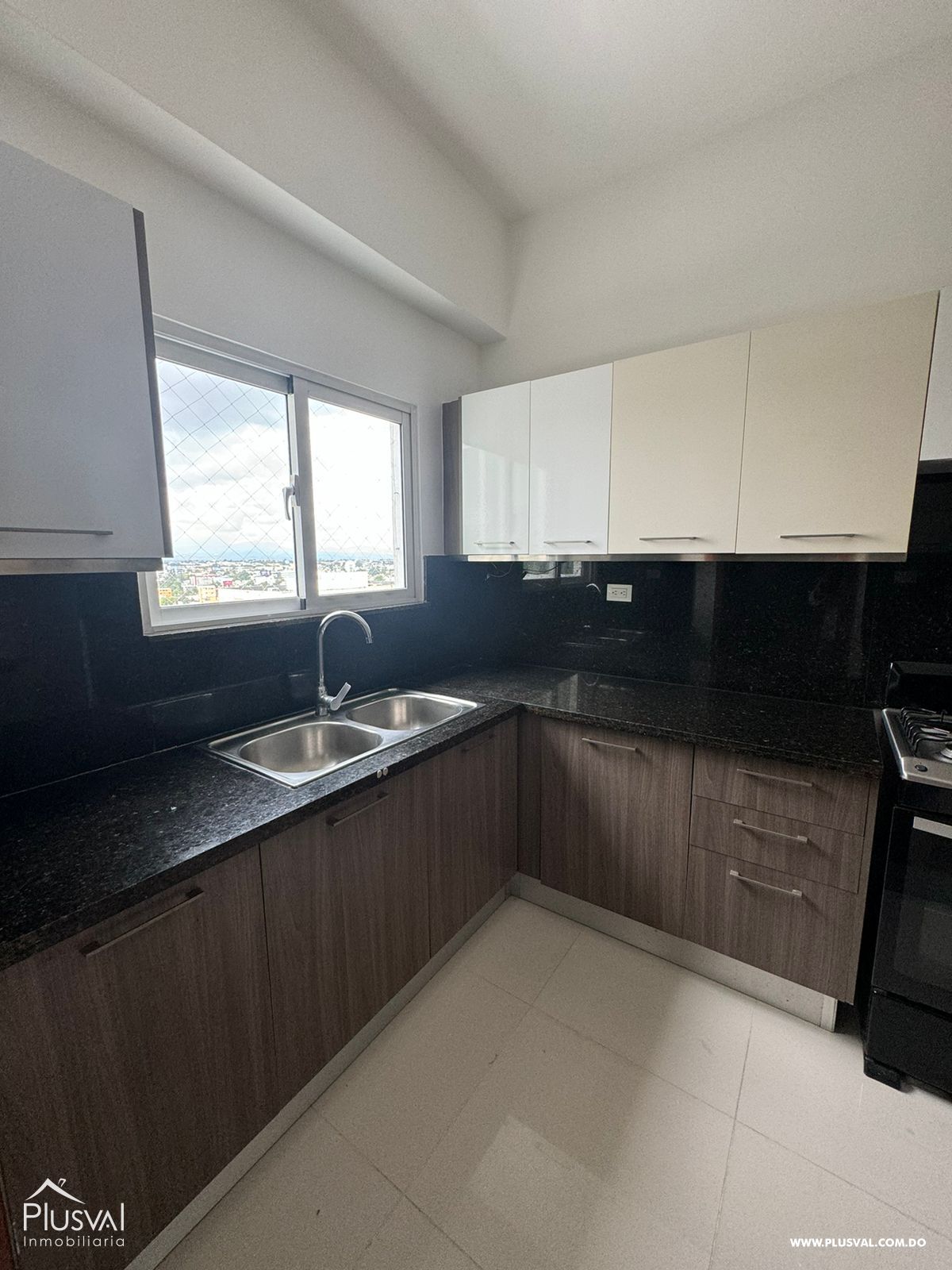 Apartamento de 2 habitaciones en alquiler en Evaristo Morales 321906