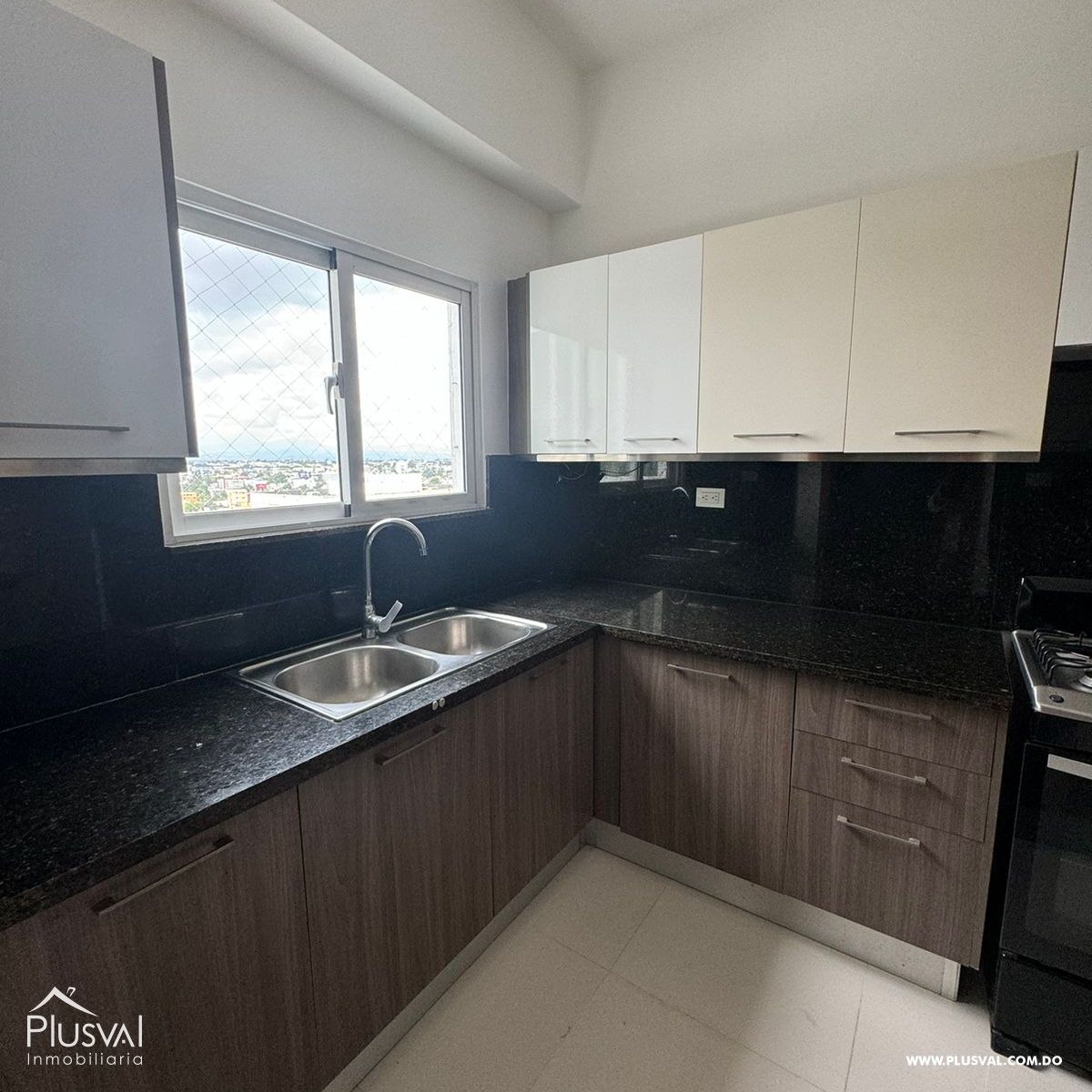 Apartamento de 2 habitaciones en alquiler en Evaristo Morales 321906