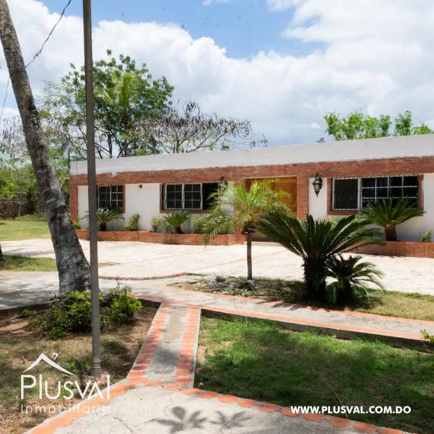 Amplia Villa en Juan Dolio 404006