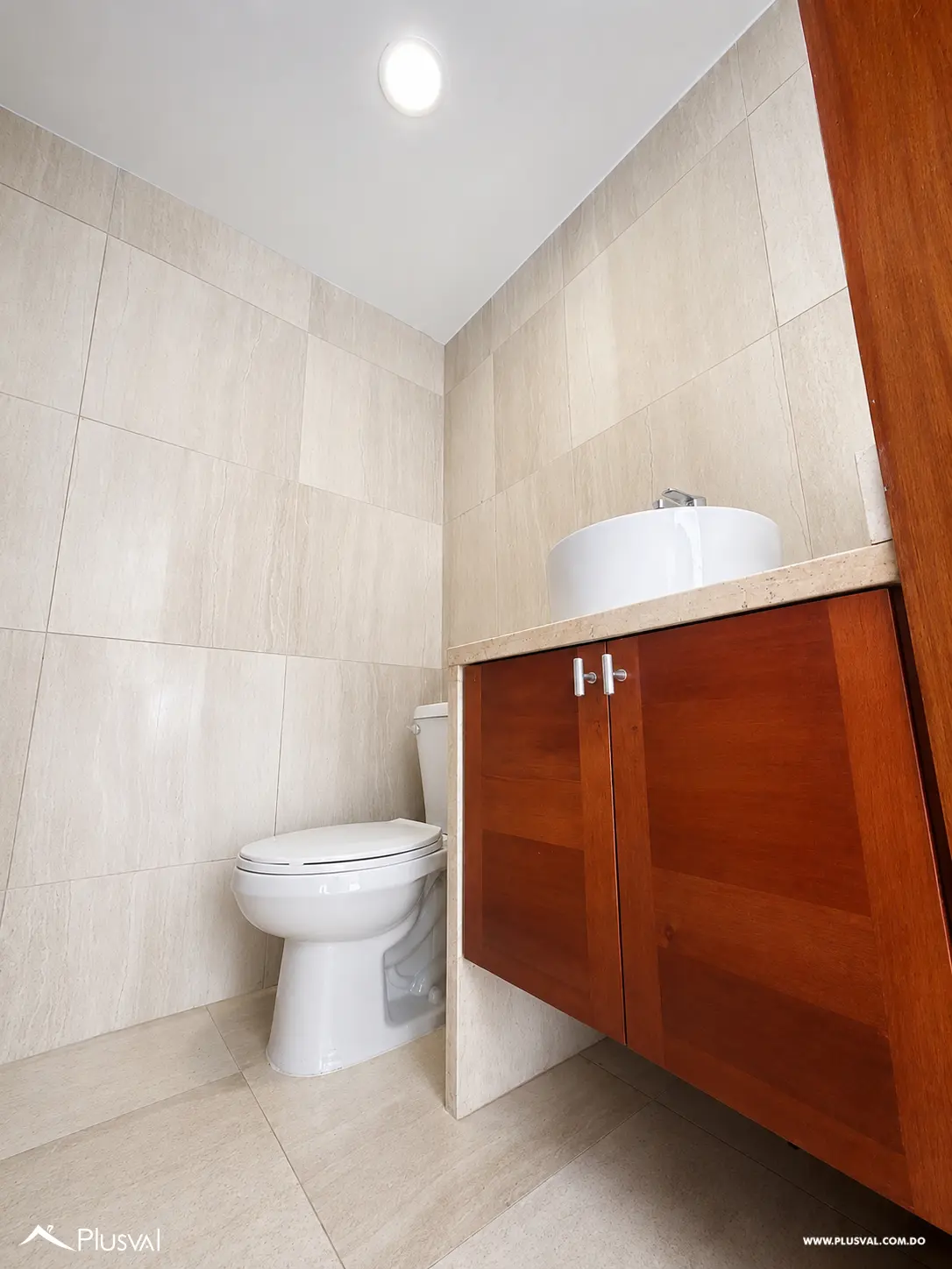 Casa en alquiler en Ensanche Paraíso | Uso residencial o comercial 520017