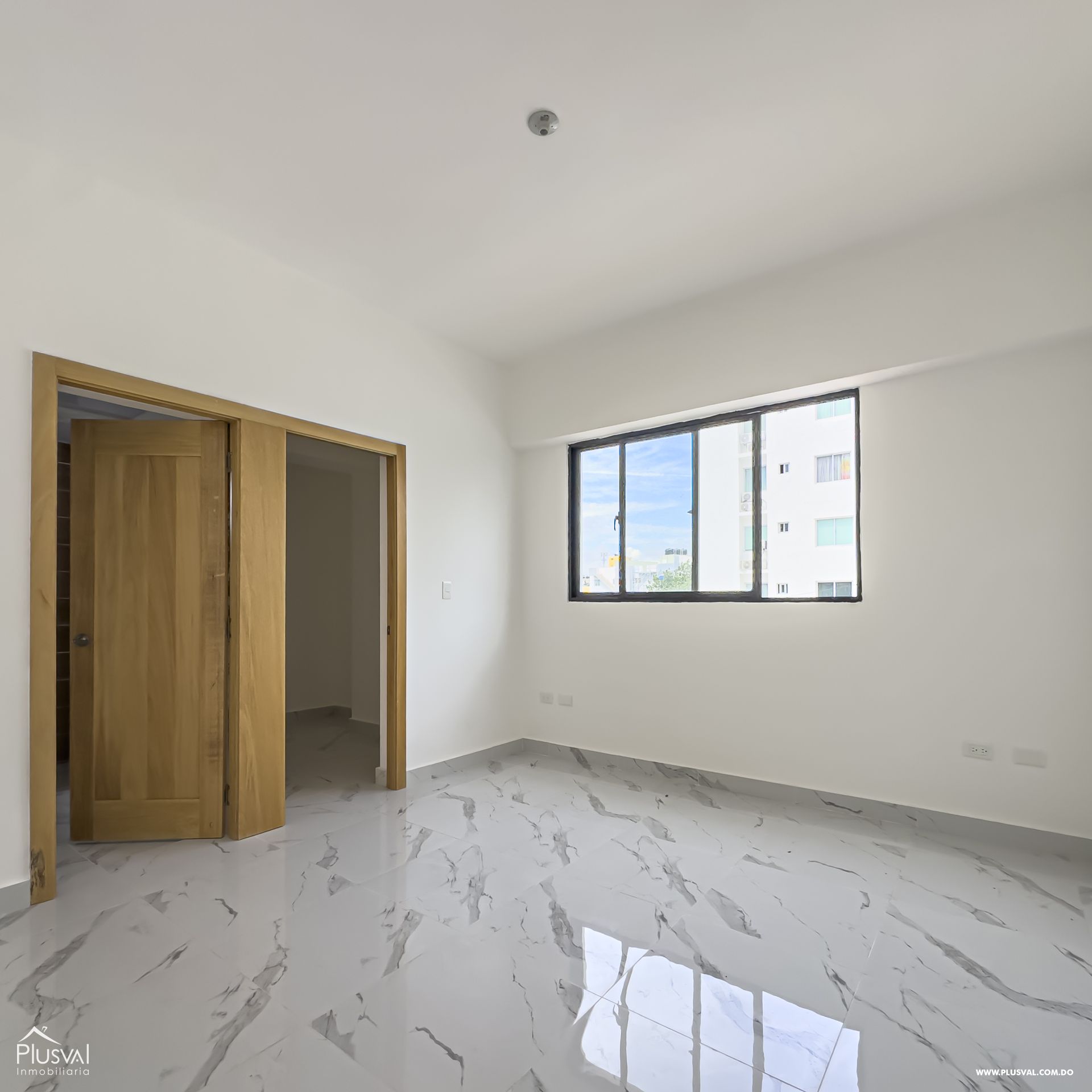 Apartamento a estrenar con terraza en venta en Los Rios 429638