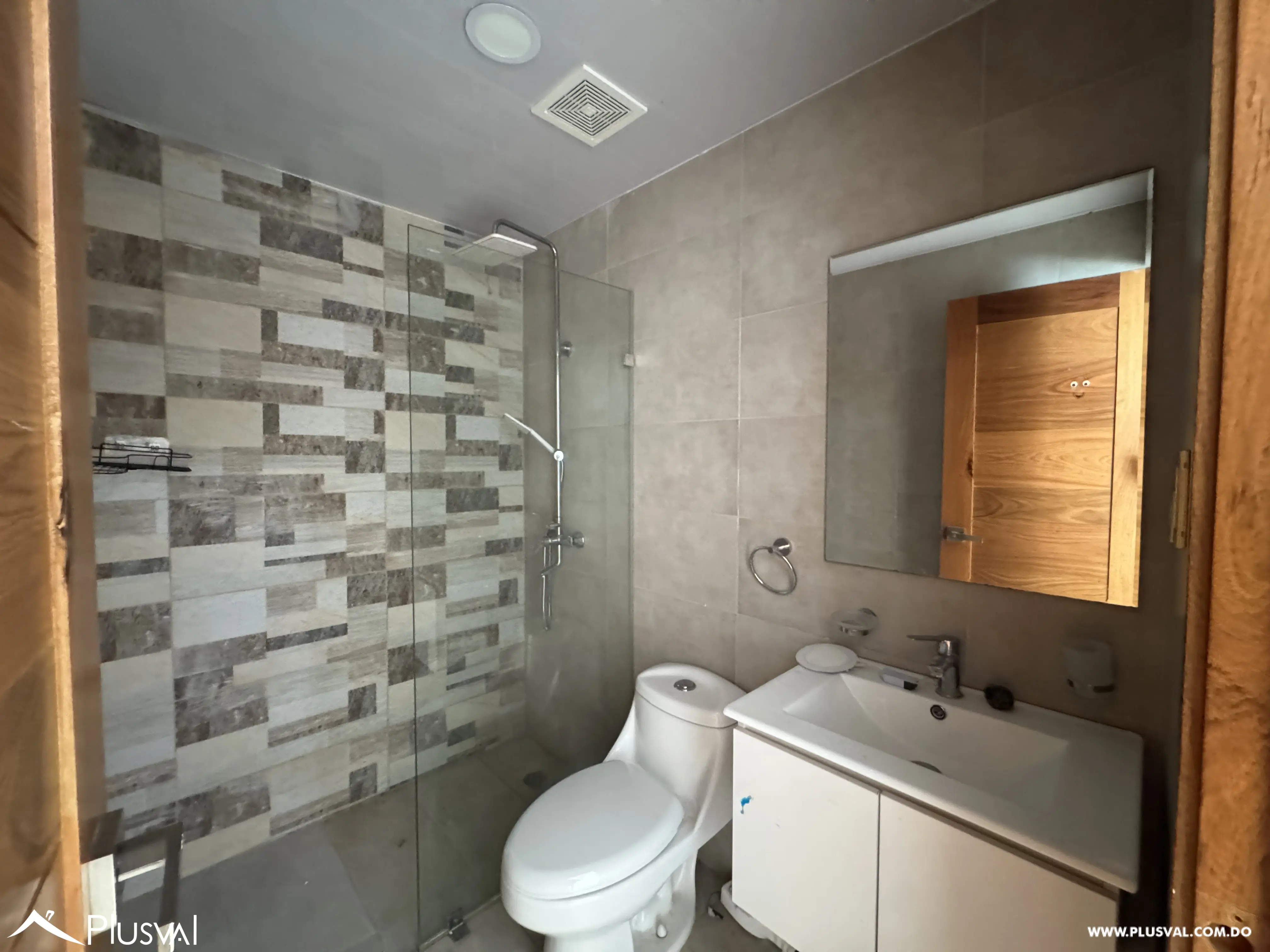Apartamento en alquiler en torre moderna con vista a la ciudad | 3 habitaciones 530637