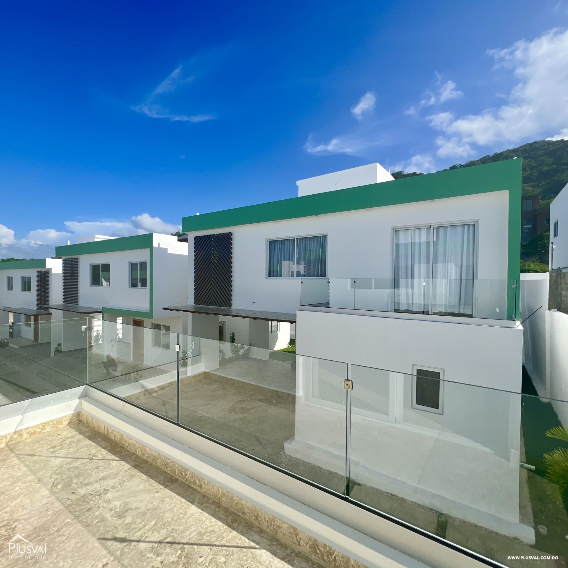 Casas en Venta en Puerto Plata con Dos Terrazas y Patio 306098