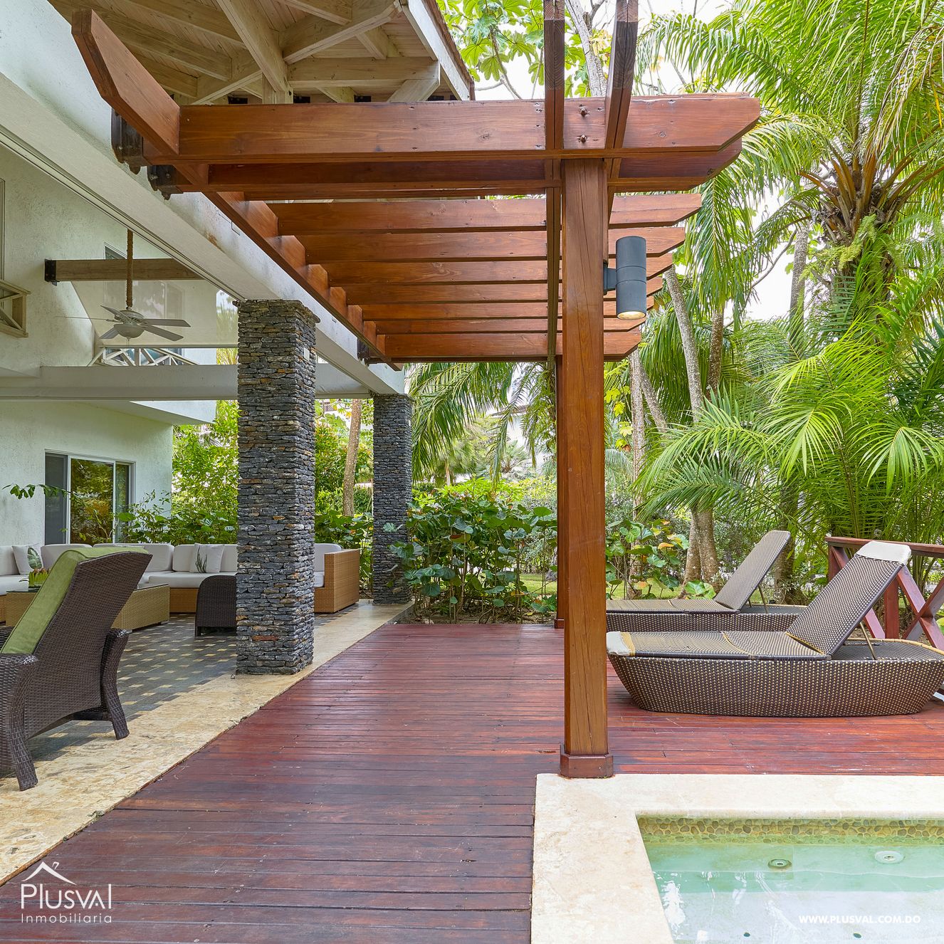 Townhouse en Balcones del Atlantico 302623