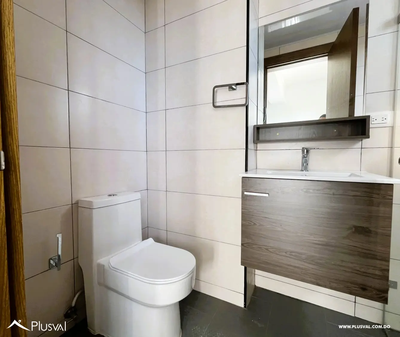 Apartamento de 2 habitaciones con línea blanca en alquiler 526104