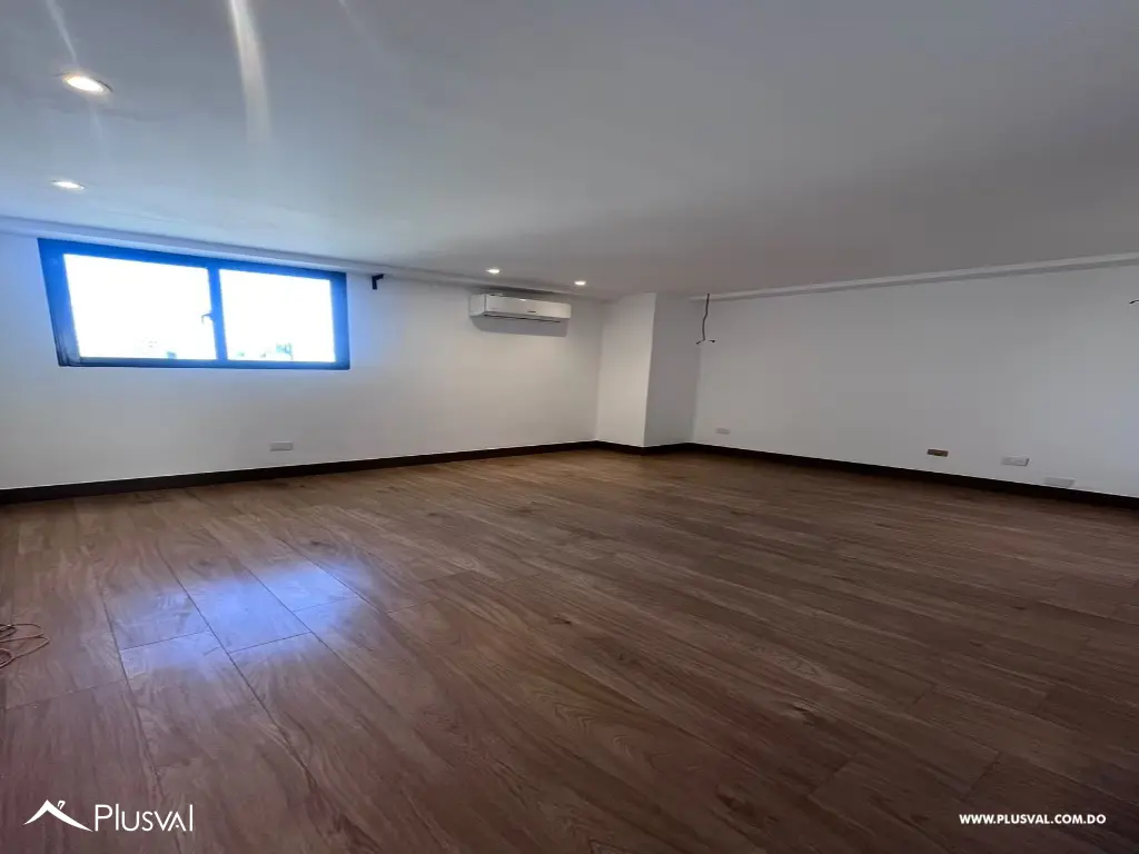 Amplio apartamento en venta en La esterilla 533934