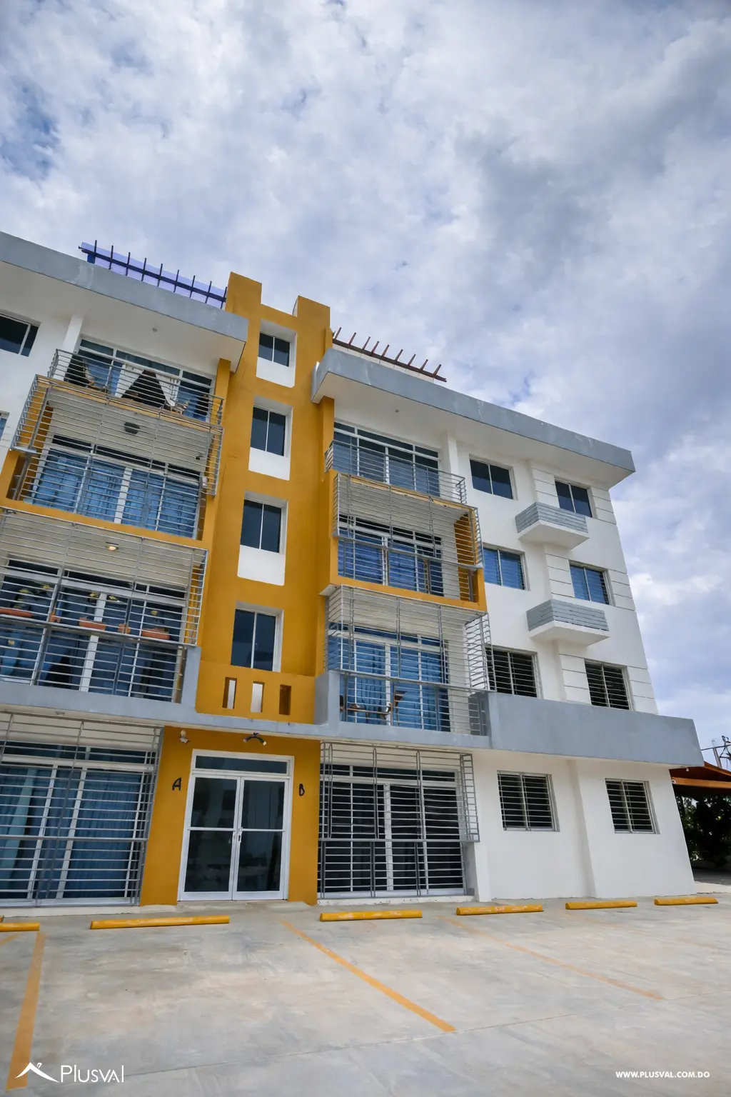 Amplio y funcional apartamento en la zona de las Damas 482910