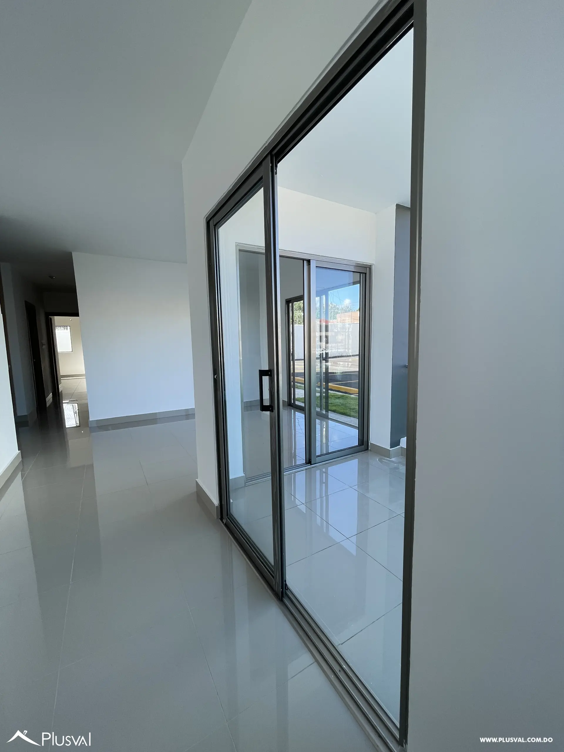 Complejo de  Aptos - Primer Nivel - 3 Habitaciones + Patio 528097