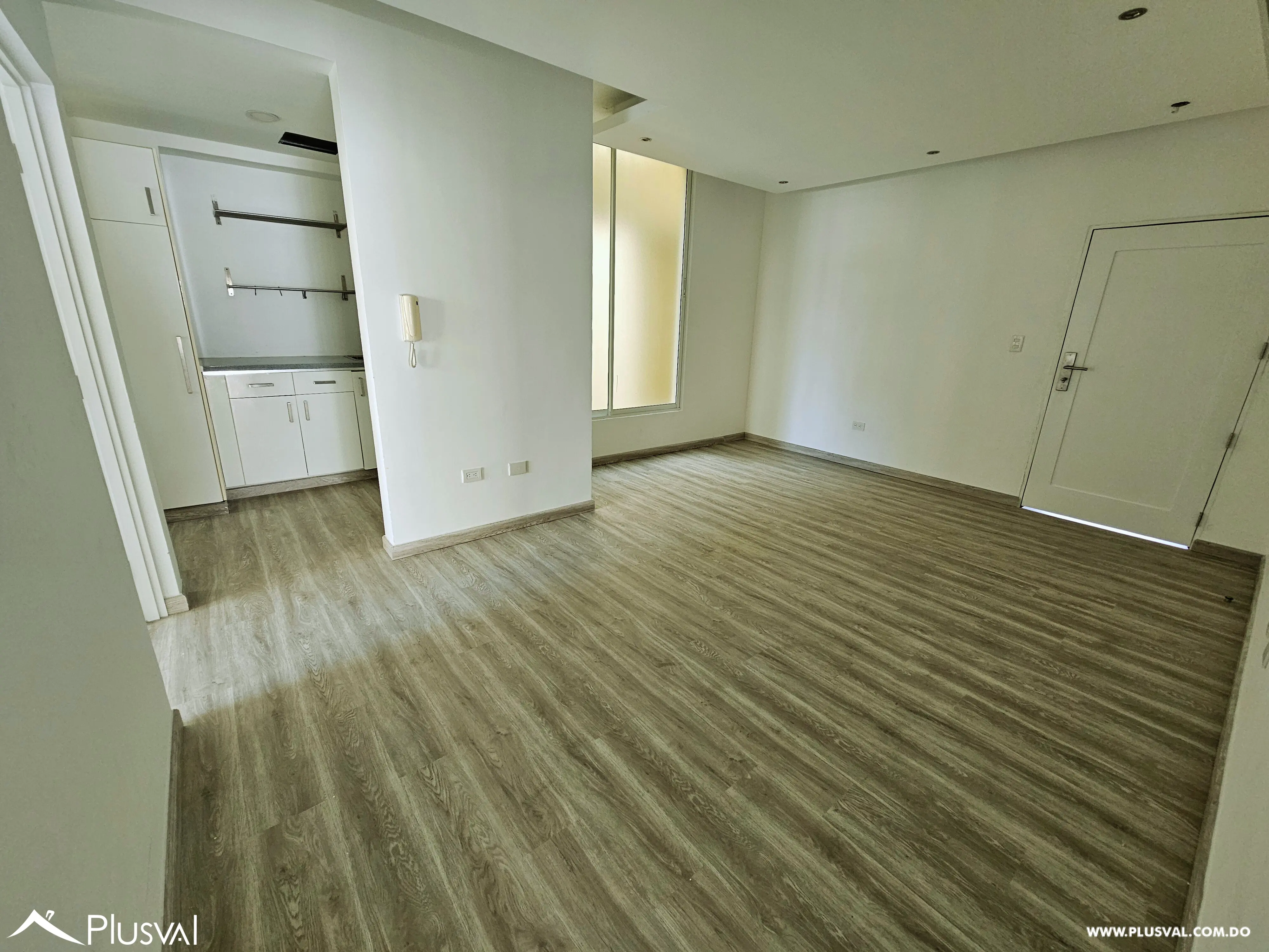 Apartamento con hermosa vista desde el balcón de la habitación principal. 490463