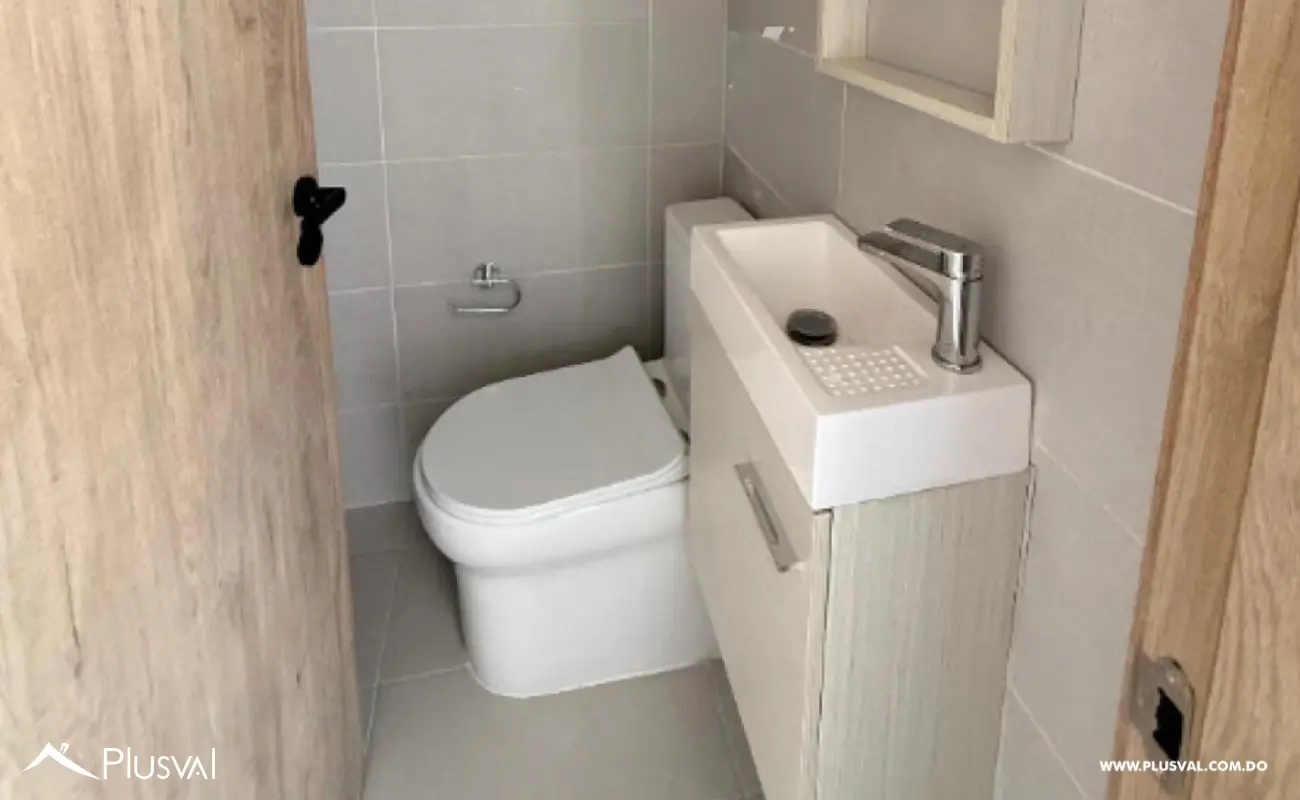 Venta de apartamento de 3 habitaciones con 3 parqueos en el sector de Naco 479078