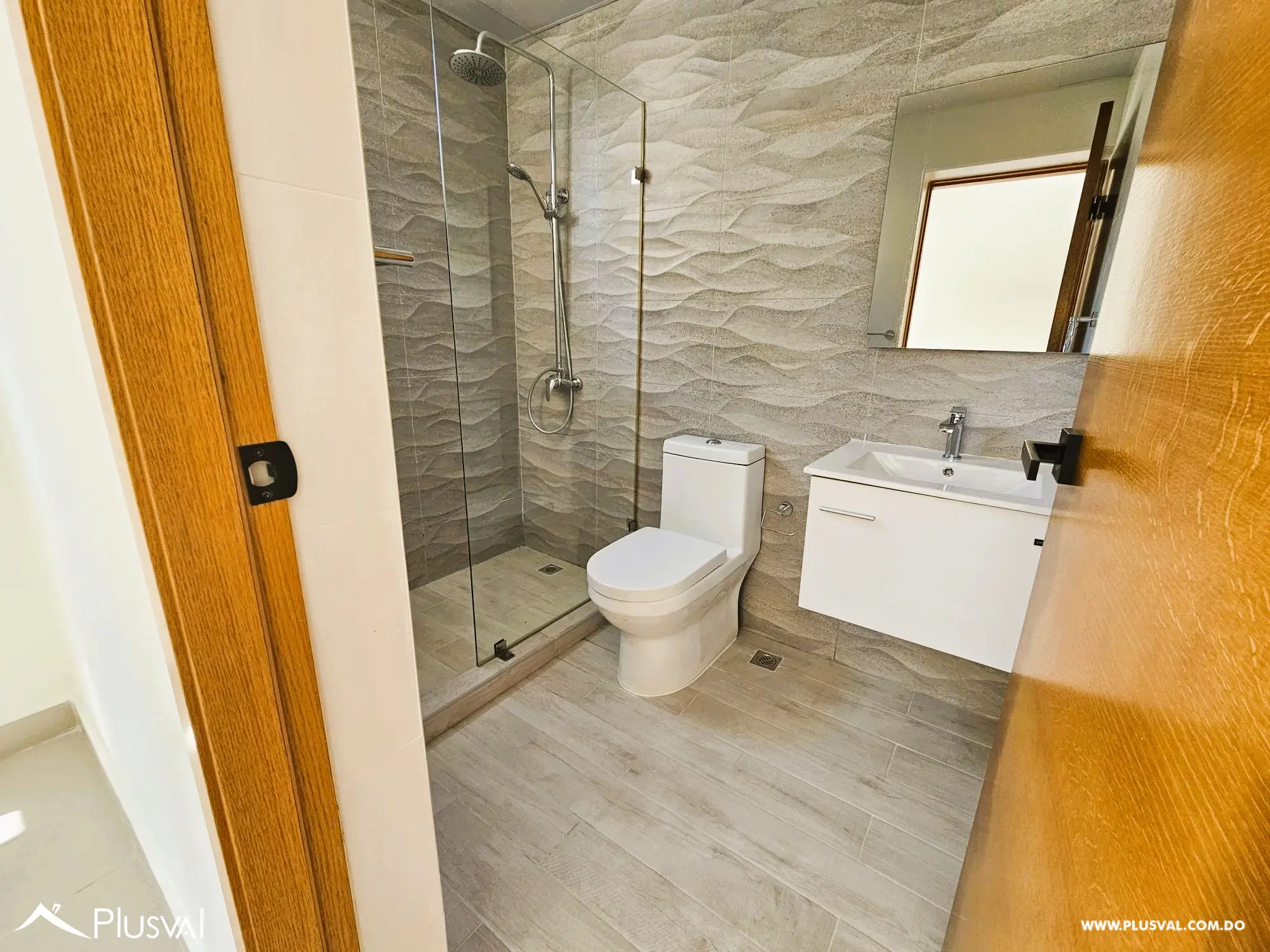 Alquilo apartamento en Bella Vista Sur con área social 479386