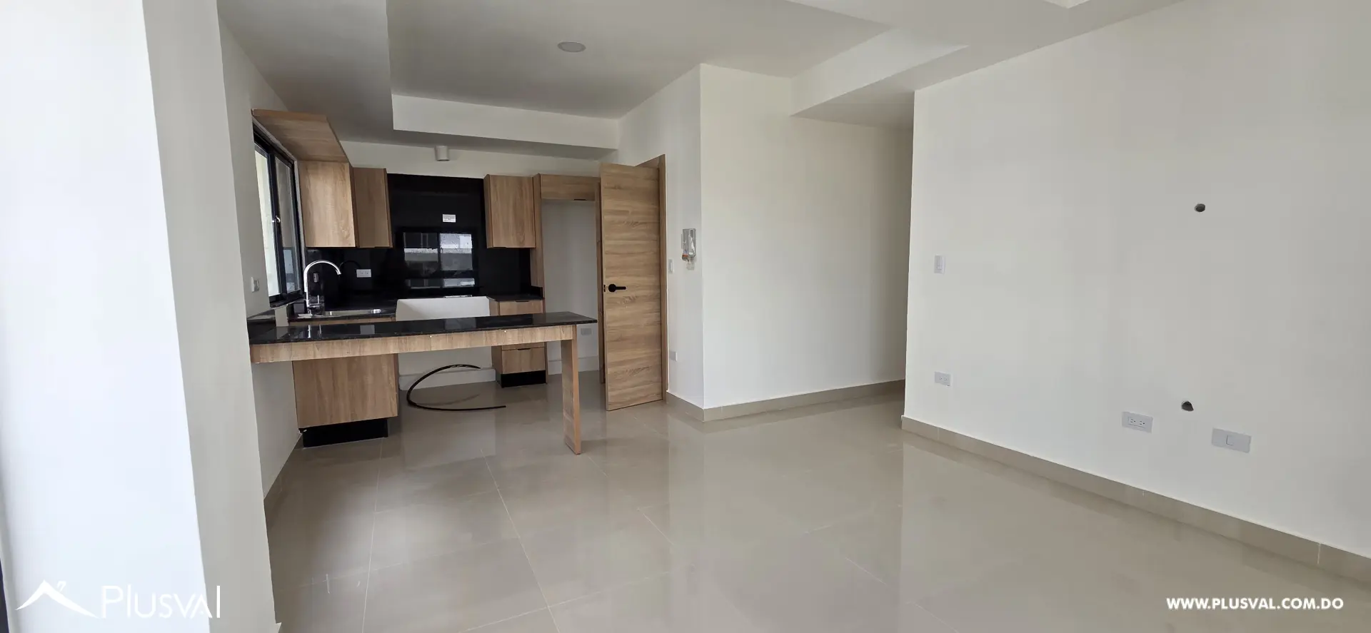 Moderna Torre de 8 niveles en el Evaristo Morales. 509103