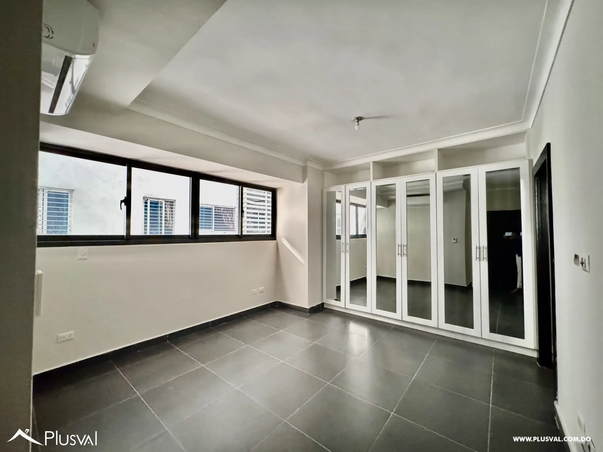 Alquilo Excelente Apartamento en el Corazón de Naco 493581