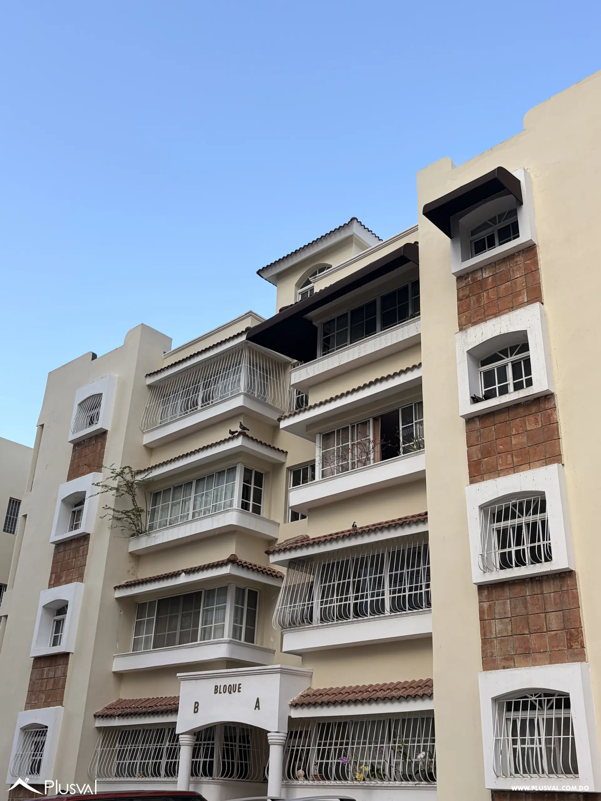 Apartamento de 3 habitaciones en Alquiler en La Esmeralda 516795