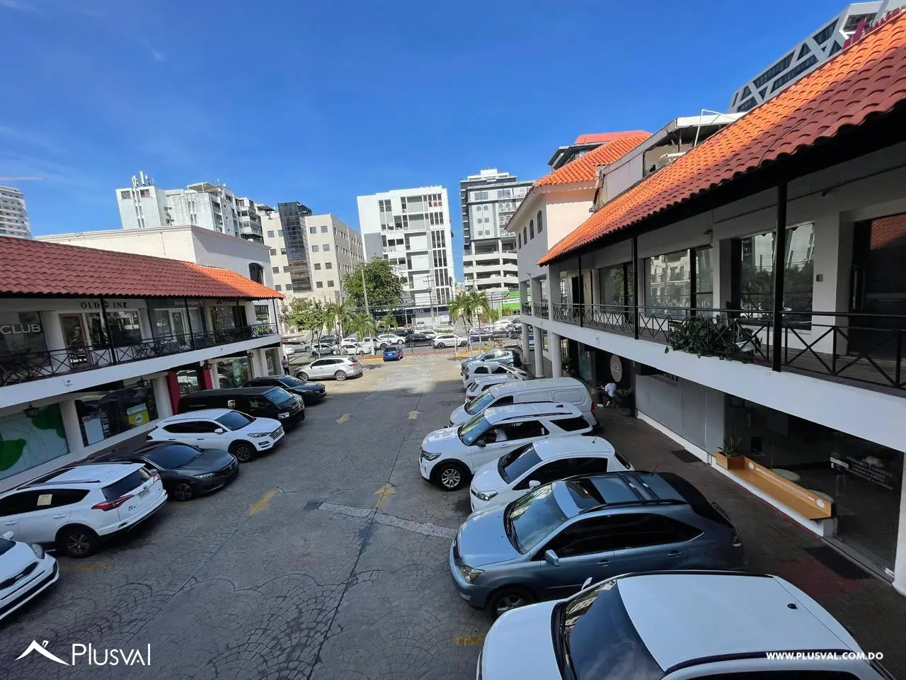 Local en alquiler en Piantini 471345