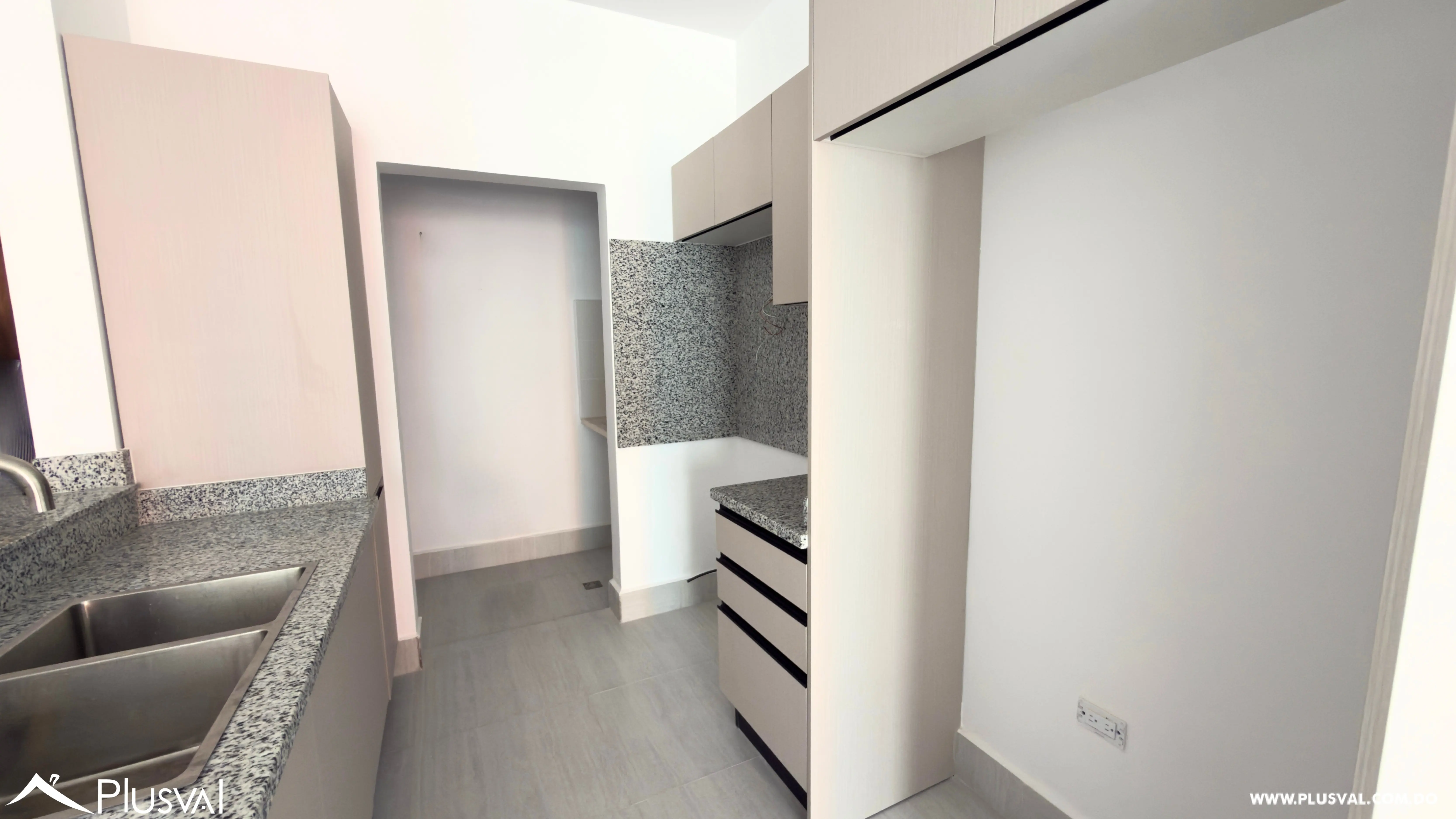Proyecto de apartamentos en venta en Evaristo Morales 513020