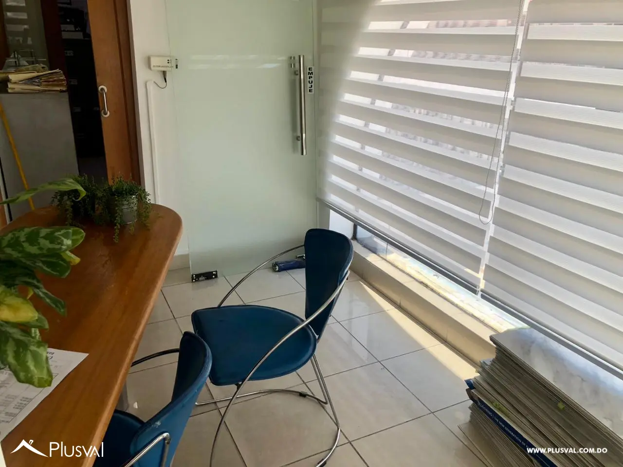 Local en alquiler en Naco – Esquina con gran visibilidad 474541
