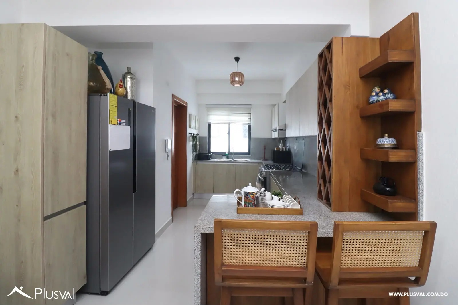 Venta de apartamento en moderna torre de Evaristo Morales 535863