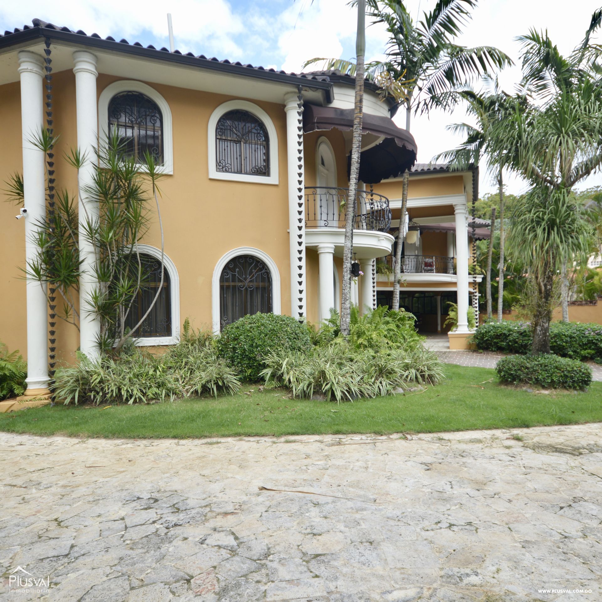 Imponente casa en venta 257828