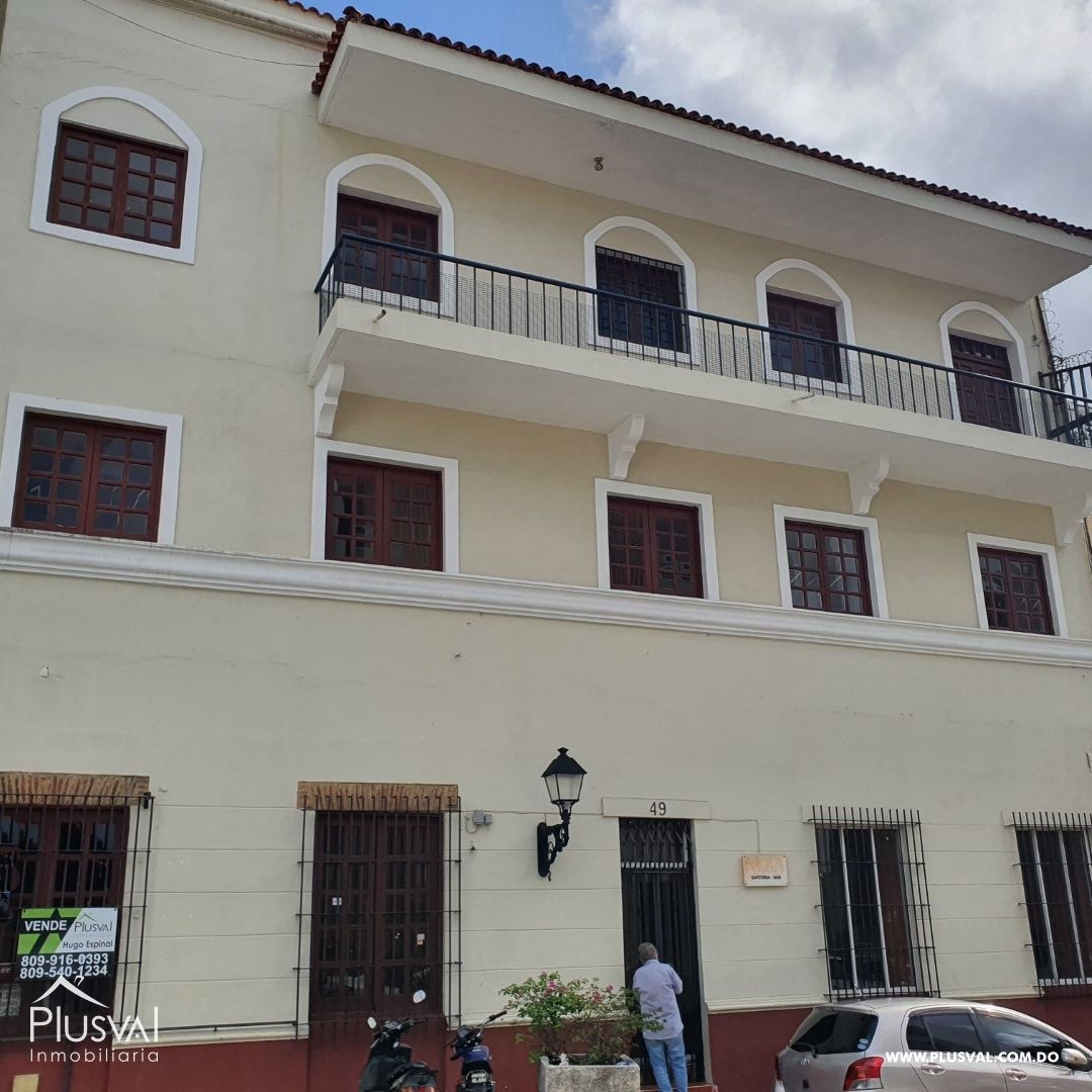 Edificio en venta en la Zona Colonial de 4 niveles 223589