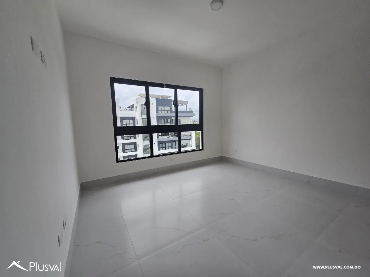 Apartamento de 3 habitaciones en alquiler con linea blanca incluida 503371