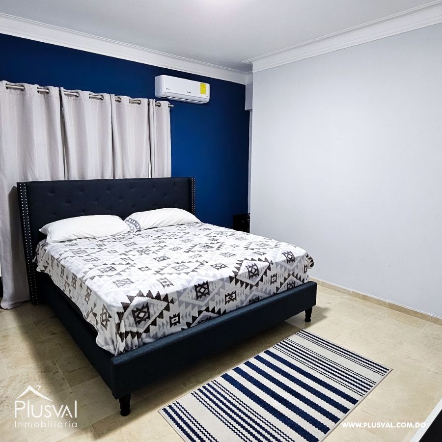 Apartamento Amueblado en Alquiler en Evaristo Morales 320203