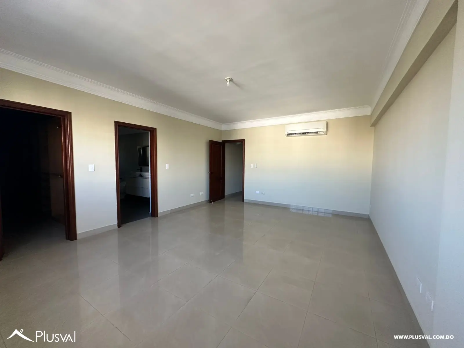 Amplio apartamento en la Esperilla 496330