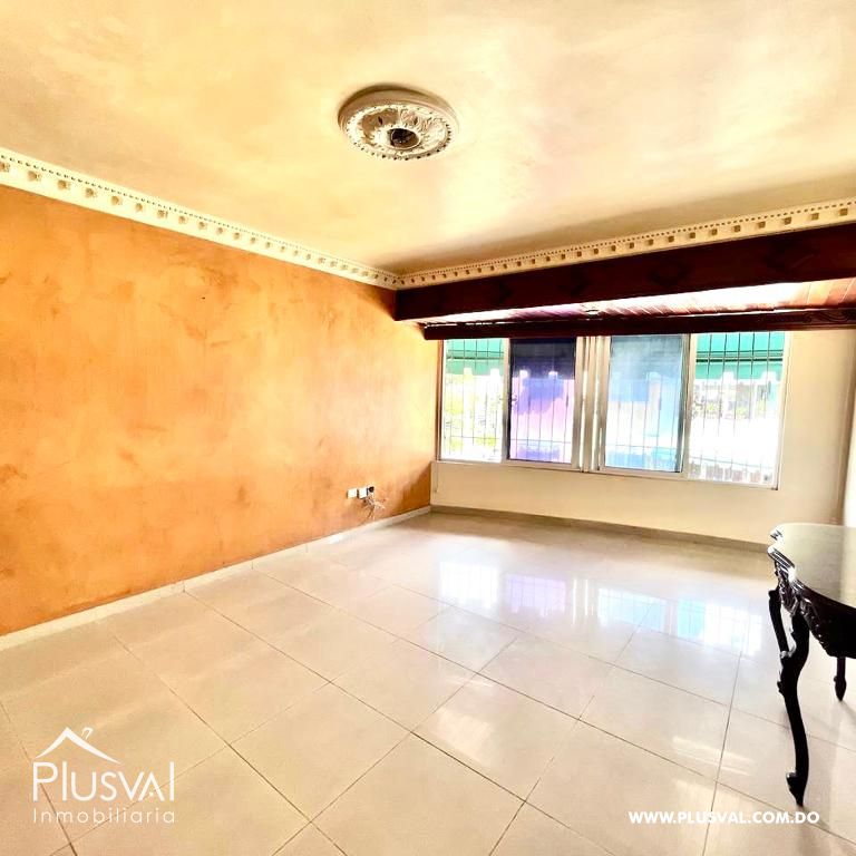 Amplio Penthouse en venta en Alma Rosa I 321415