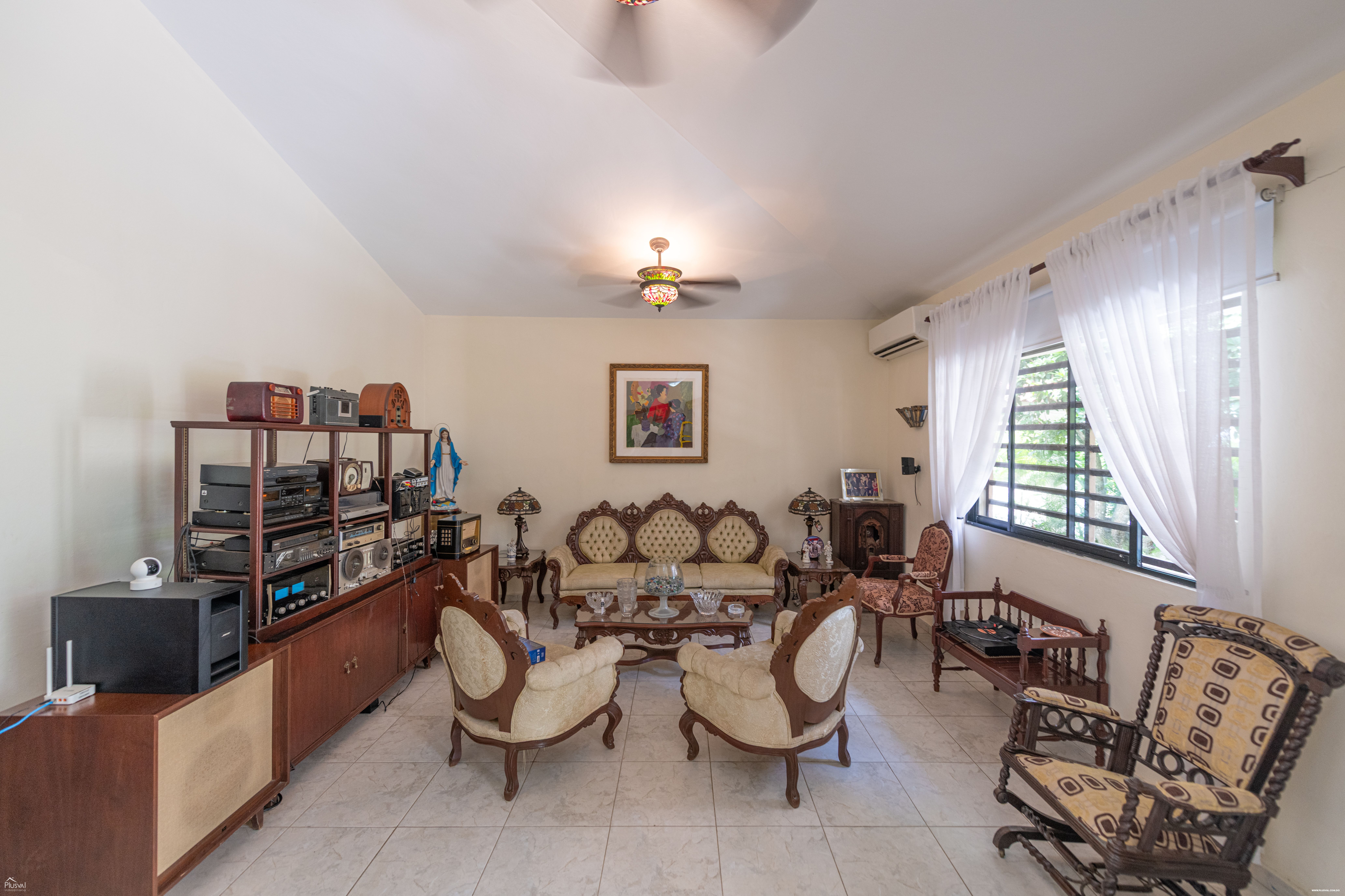 Villa en venta en metro Country Club con piscina privada y vista al campo de golf 456513