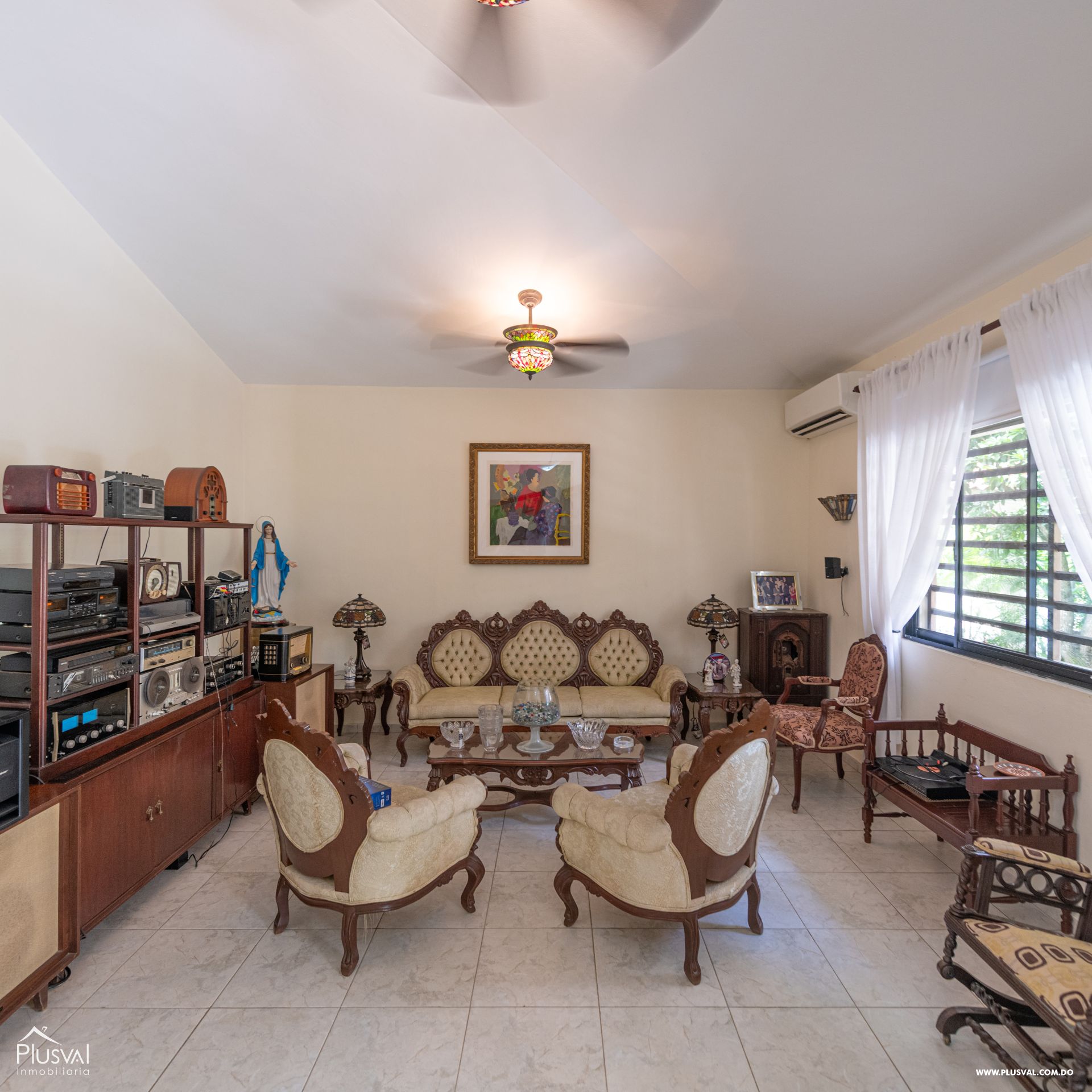 Villa en venta en metro Country Club con piscina privada y vista al campo de golf 456513