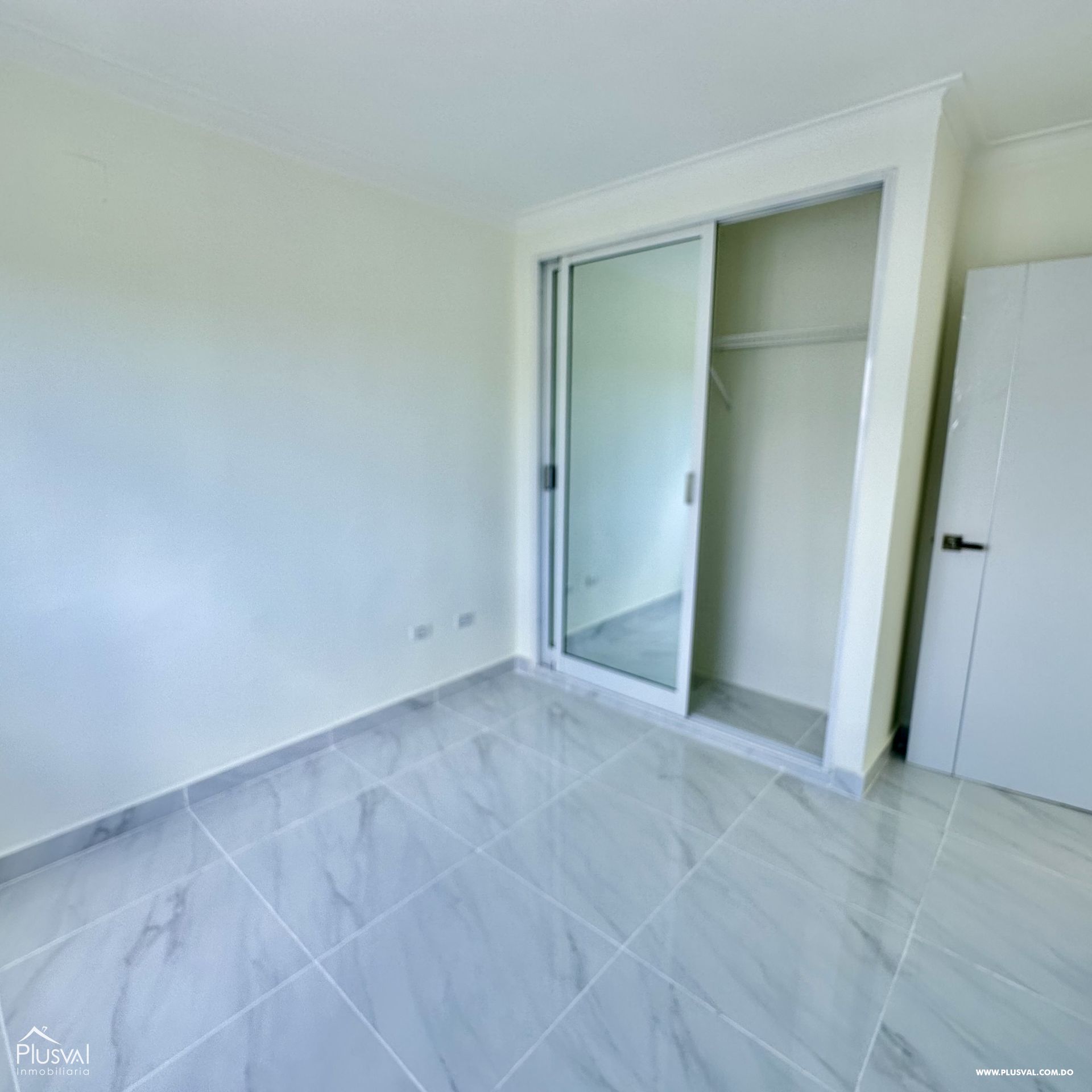 Apartamento de tipo penthouse con terraza 401299