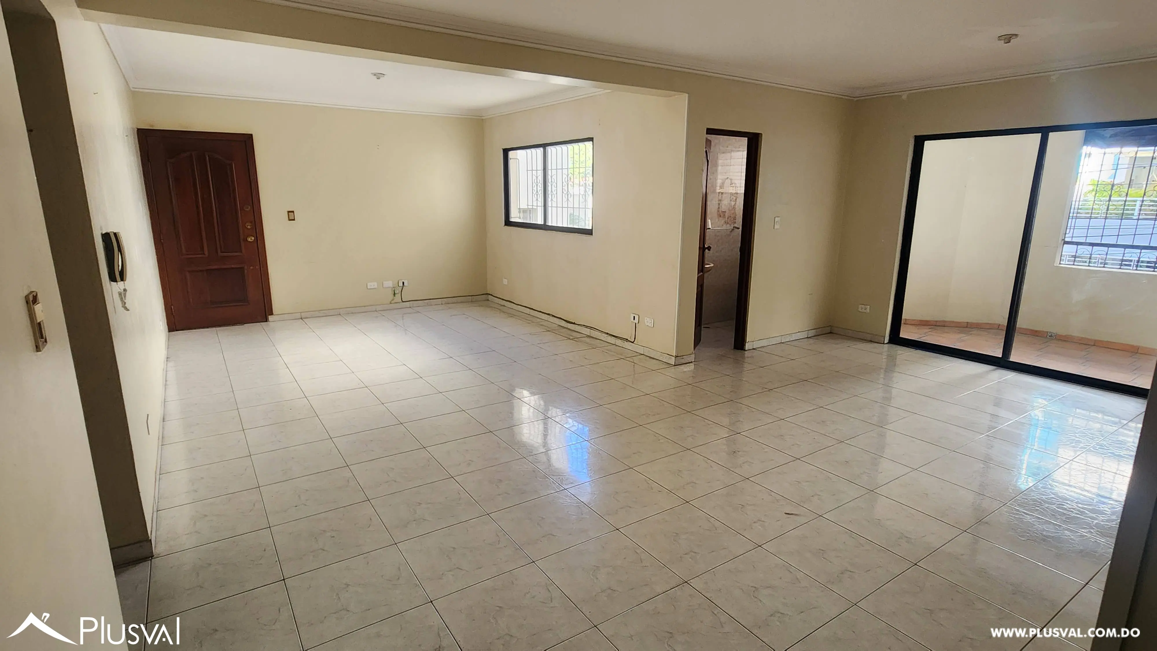 Se vende apartamento clásico de 3 habitaciones en Bella Vista 477919