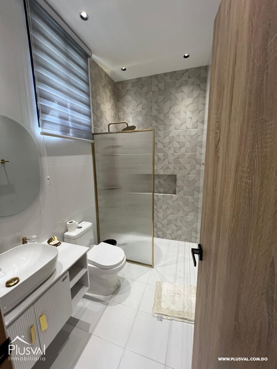 Casa de dos niveles amueblada con piscina en venta 497453