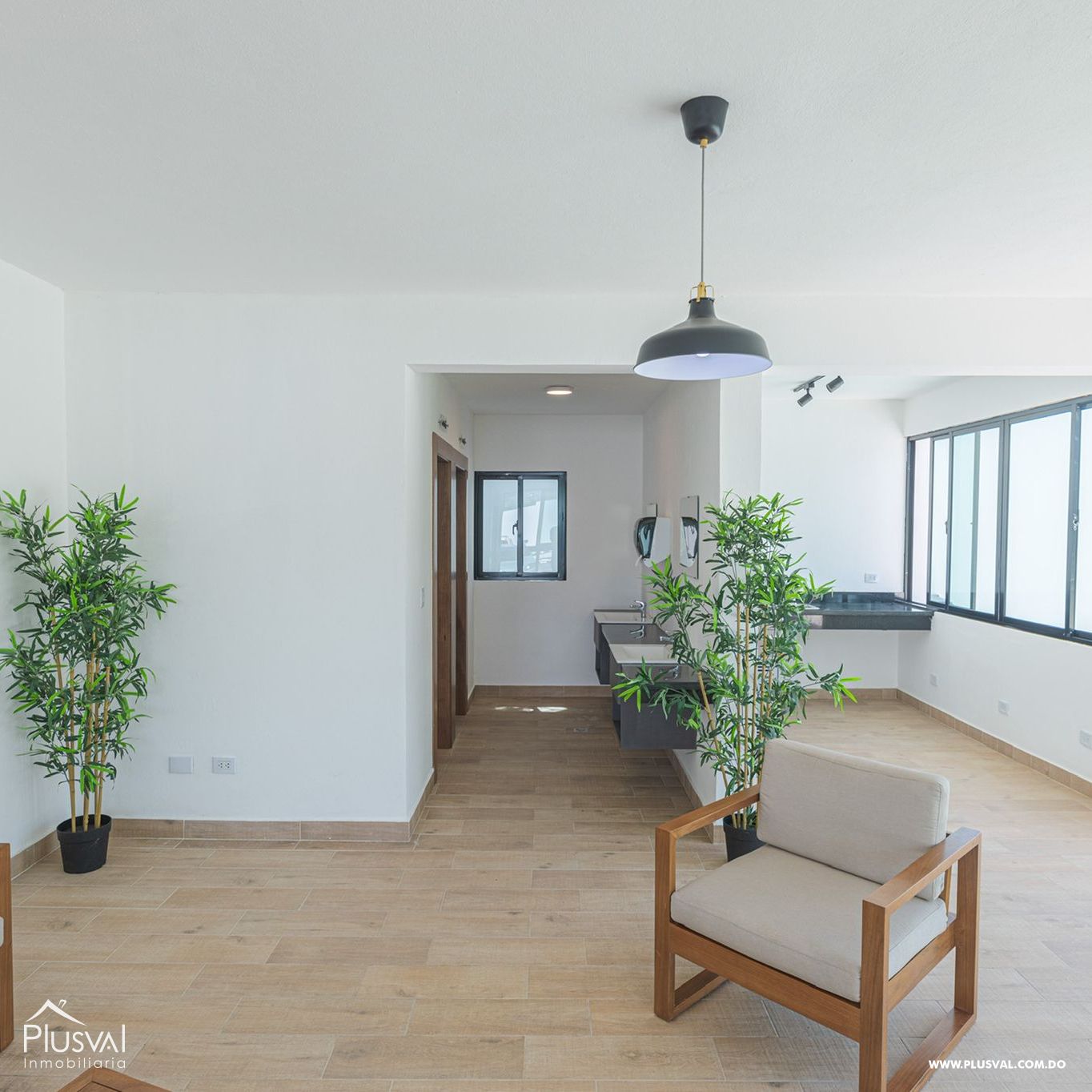 Exclusivo Apartamento Amueblado de 3 Habitaciones 244988
