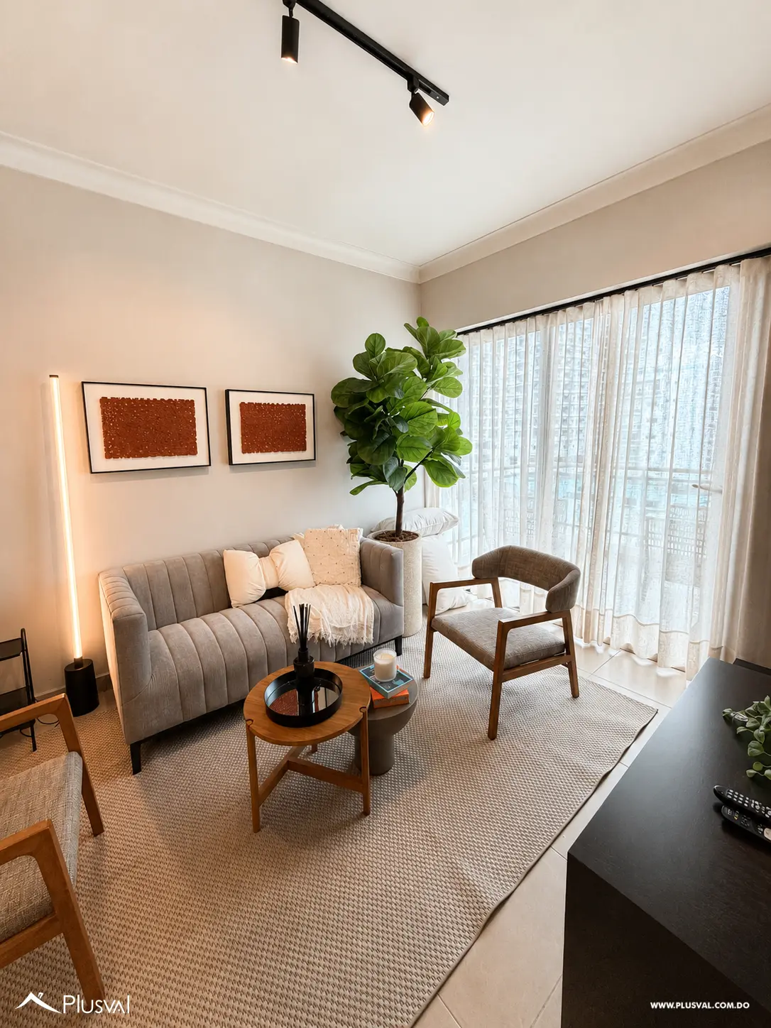 Alquiler de Apartamento Amueblado en La Esperilla | 2 Habs, 2.5 Baños y 2 Parqueos 529801