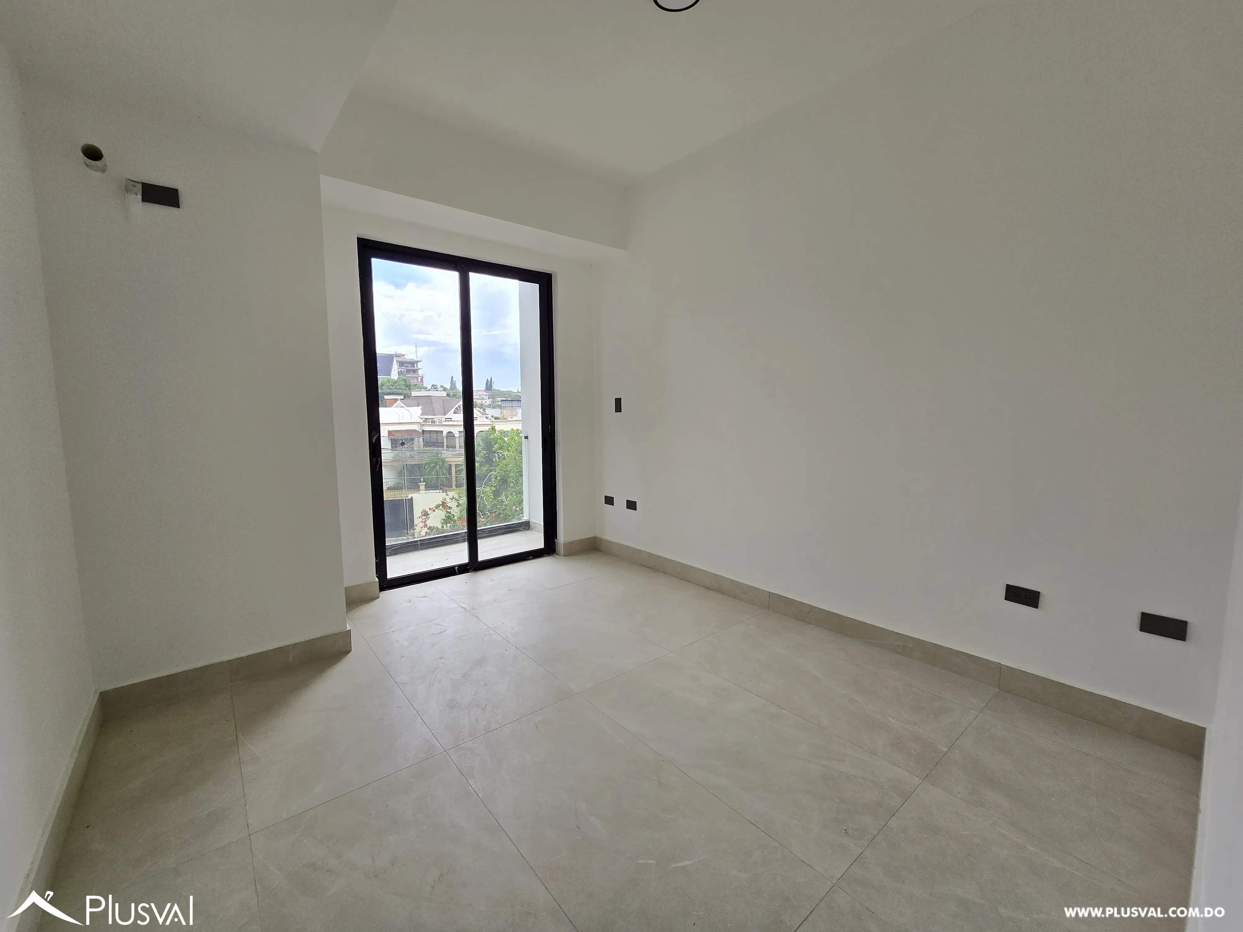Apartamento en Venta Con terraza, Vistas Despejadas y Diseño Moderno 528412
