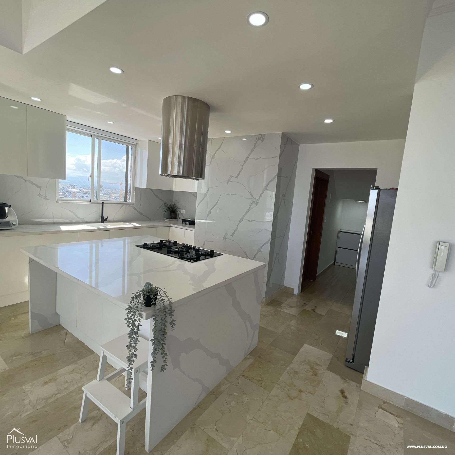 Apartamento tipo PH en Evaristo Morales con excelentes vistas 432865
