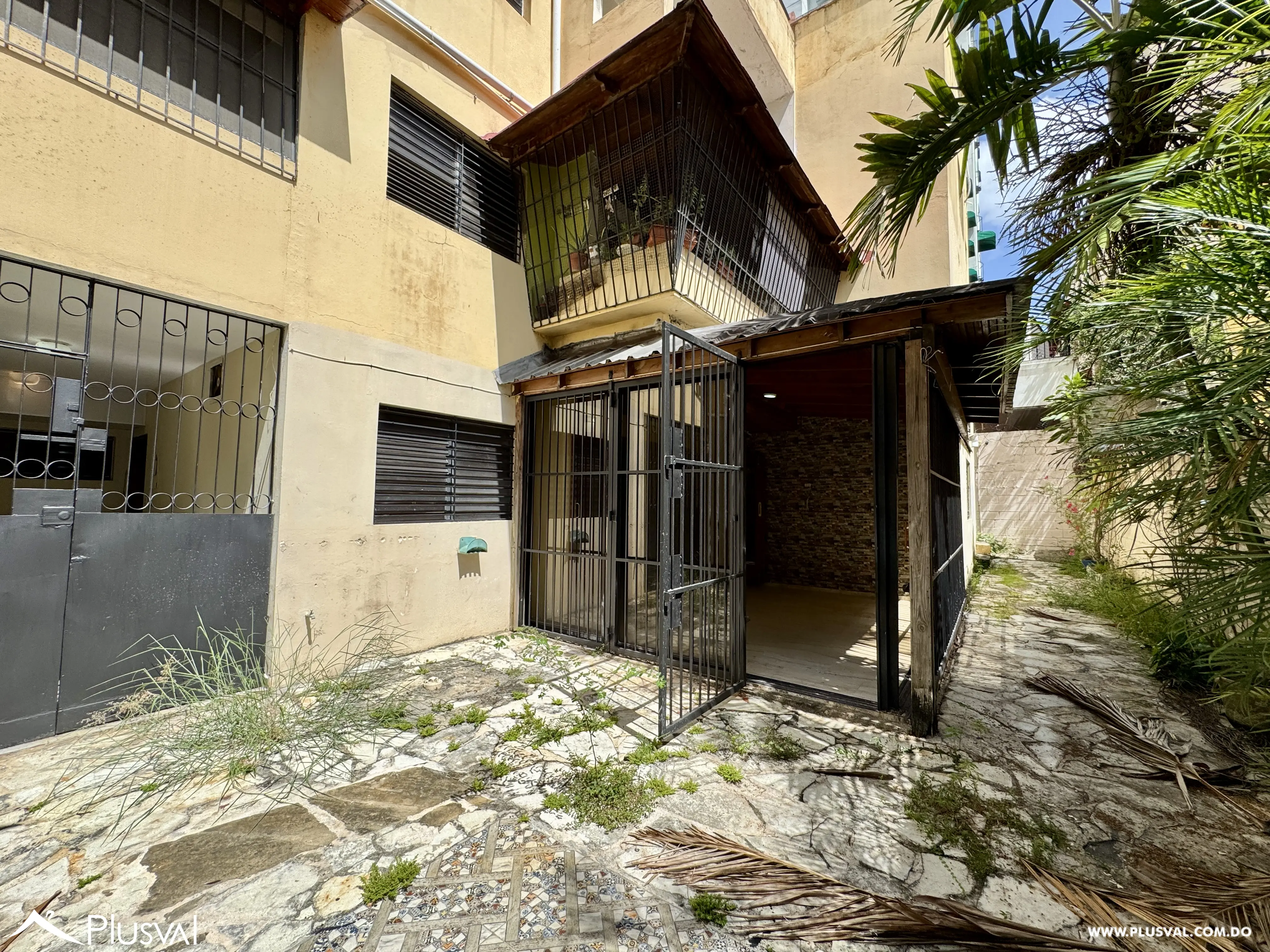 Apartamento en alquiler en Bella Vista con terraza y patio privado – 3 habitaciones y 173 m² 514392