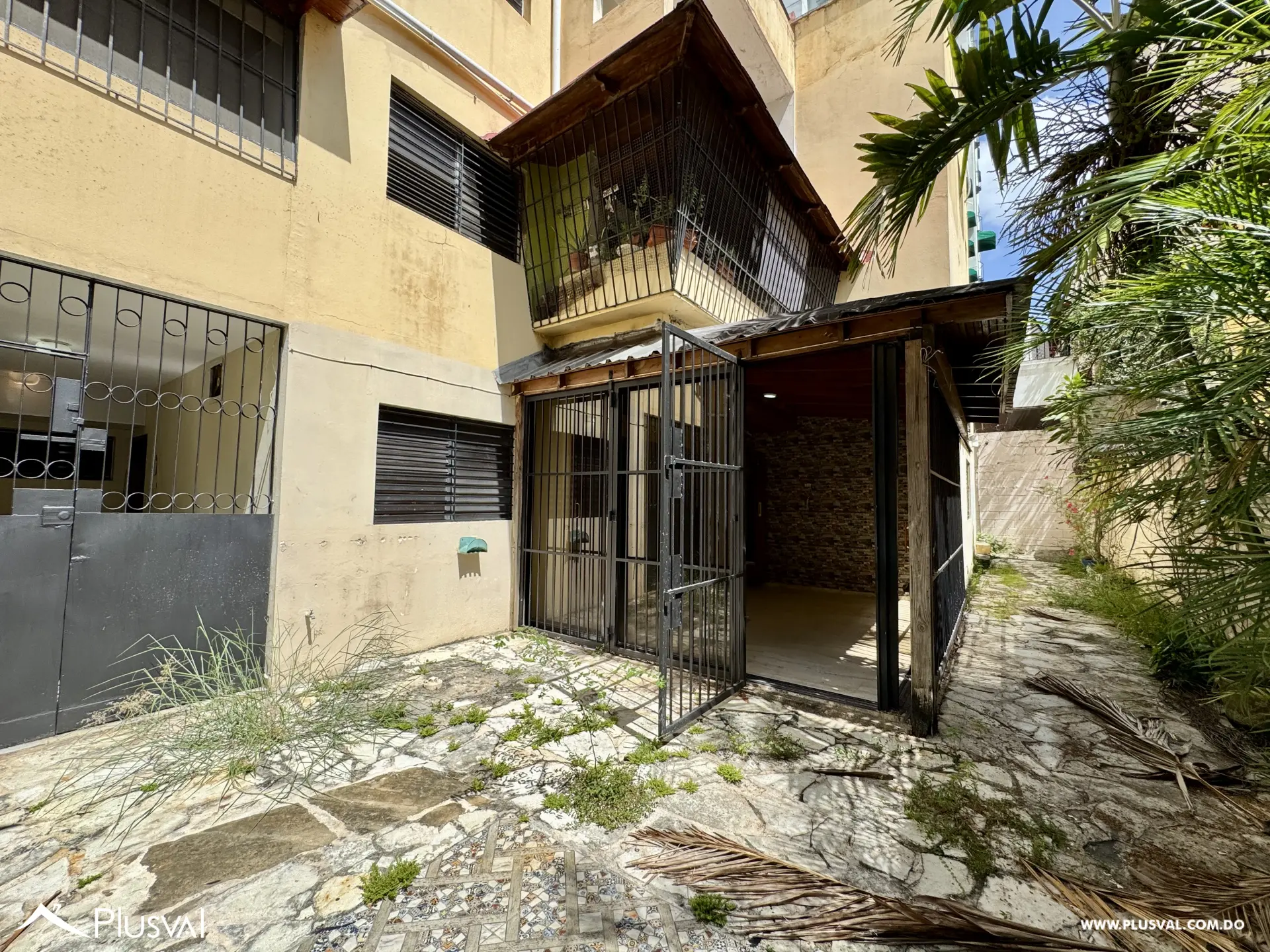Apartamento en alquiler en Bella Vista con terraza y patio privado – 3 habitaciones y 173 m² 514392
