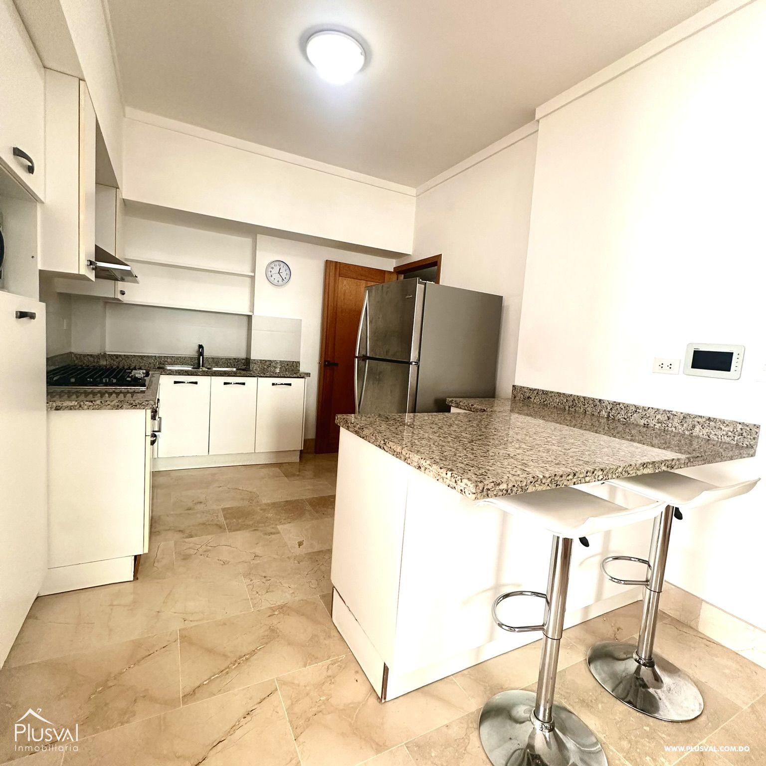 Apartamento en alquiler en el excluviso sector Piantini 372988