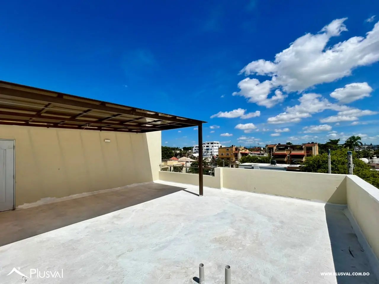 Se vende apartamento en La Vega Tercer nivel con terraza privada 531831