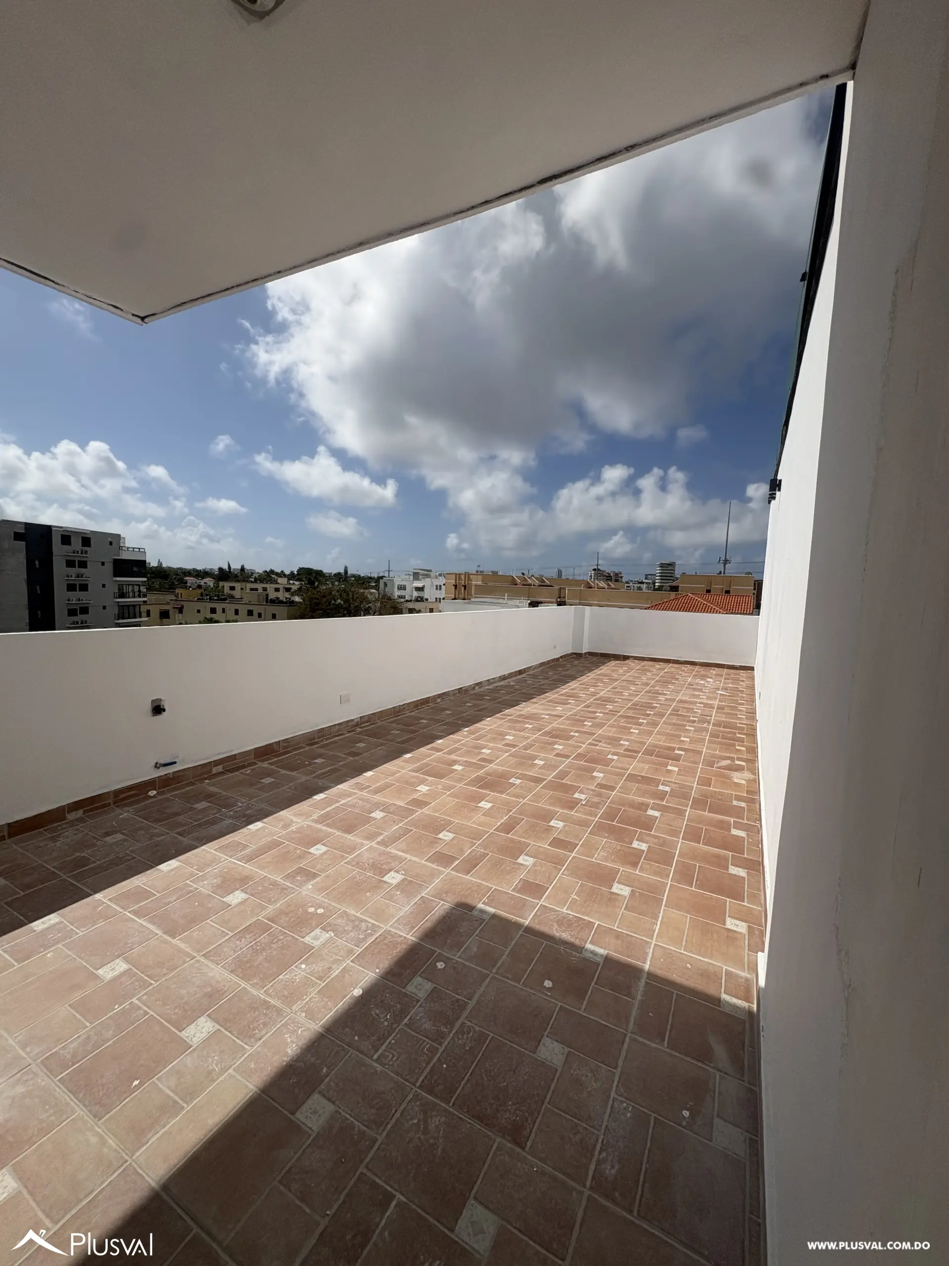 Vendo Proyecto de apartamentos en Arroyo Hondo 506292