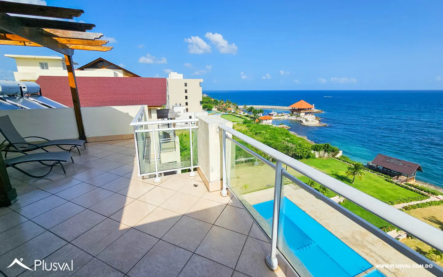 Espacioso pent-house con vista al mar 462227