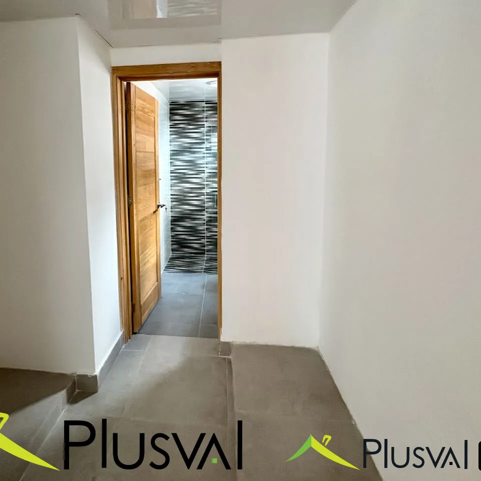 Apartamento de 1 habitación en Bella Vista con balcón, piscina, gimnasio y salón multiusos. 431958