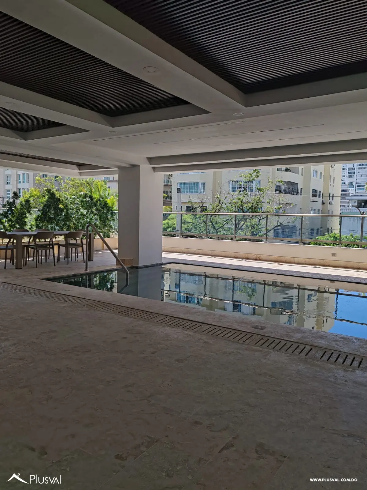 Amplio apartamento en Venta en Renacimiento 460419