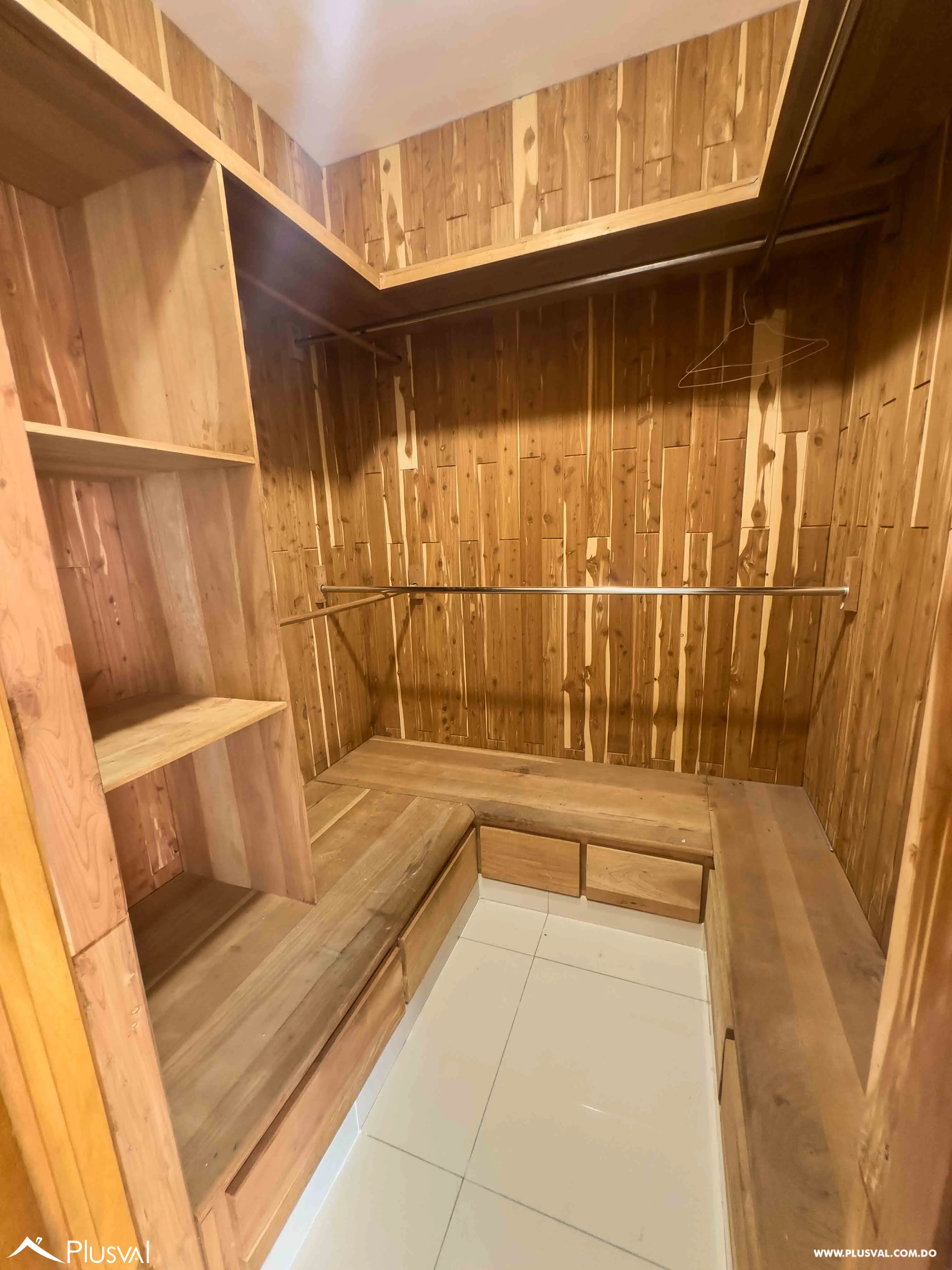 Comodo Apartamento en venta en Renacimiento 518757