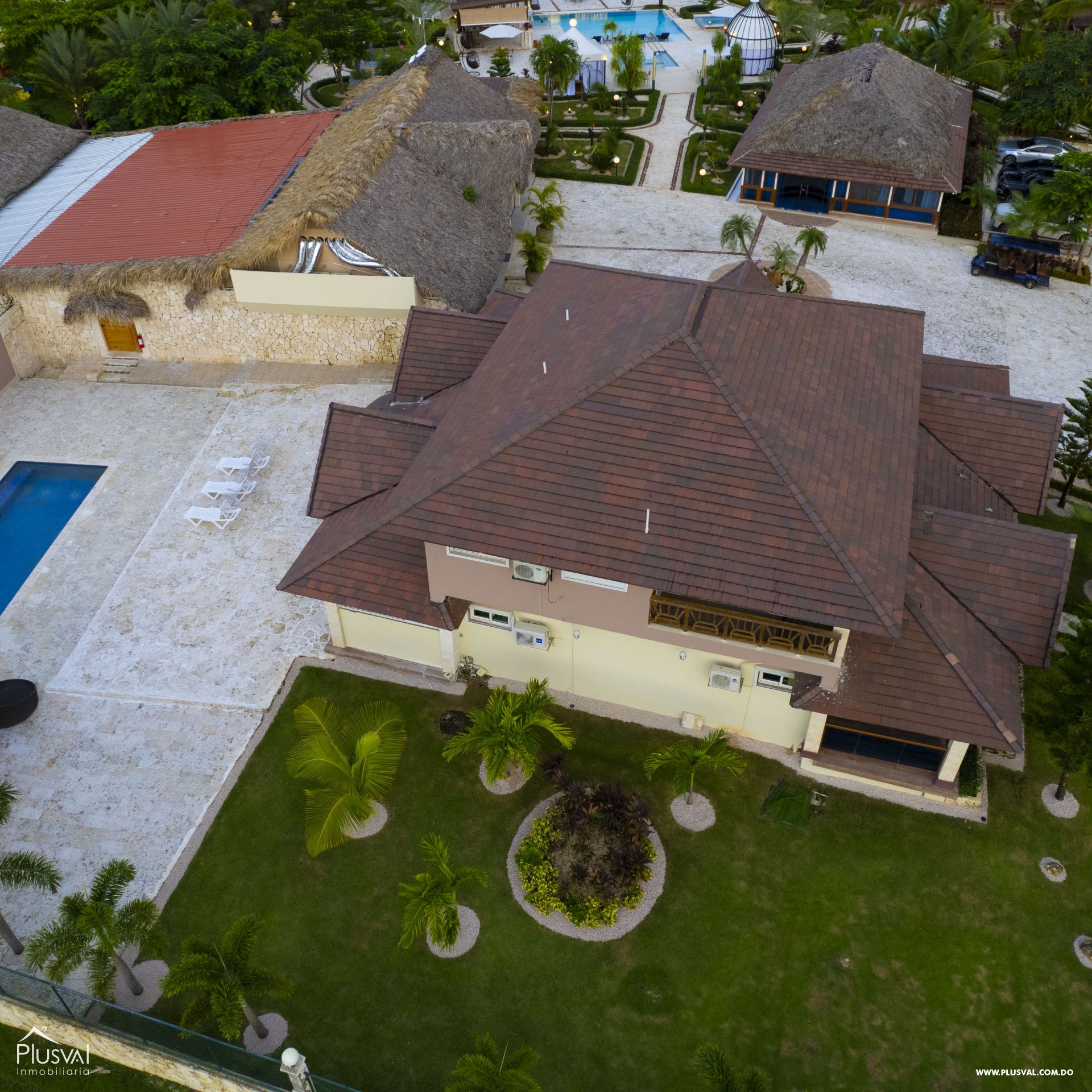 Se vende Hotel en Boca Chica 437391