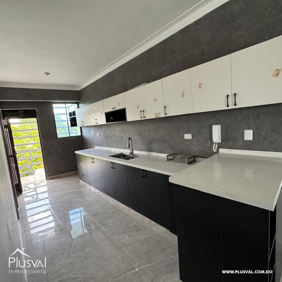 Amplio apartamento en venta en Paraíso 359911