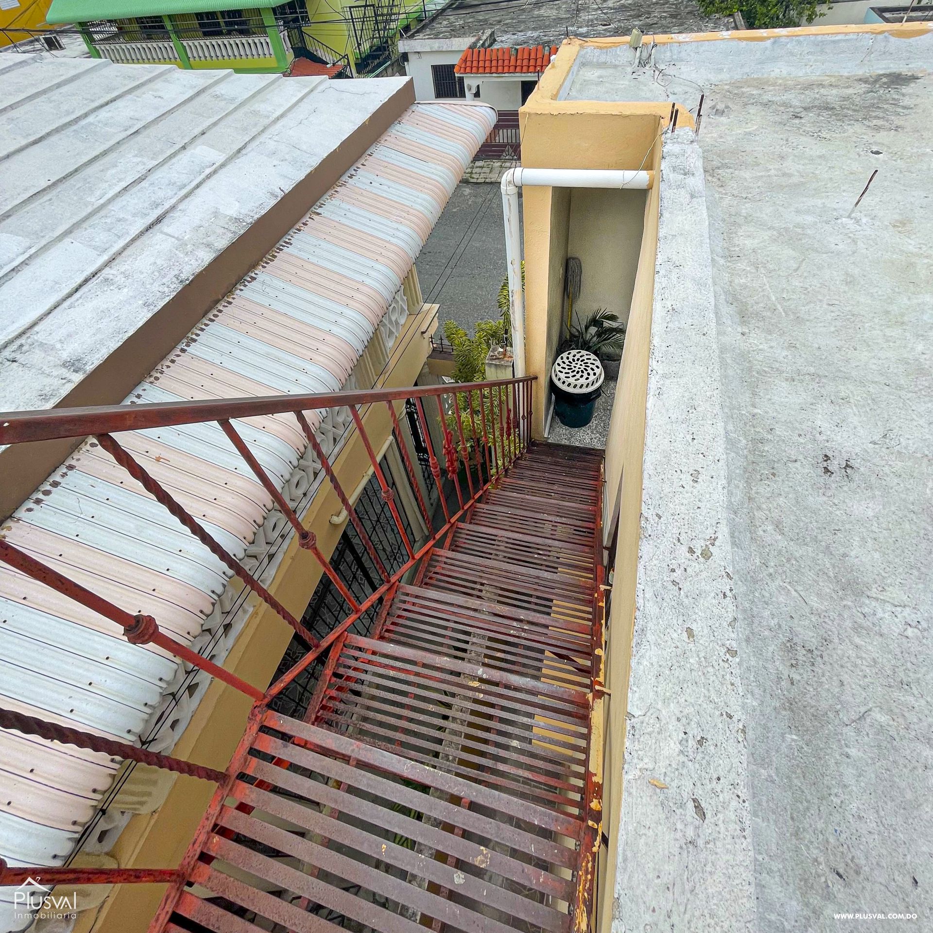 Edificio Residencial con 2 niveles 186443