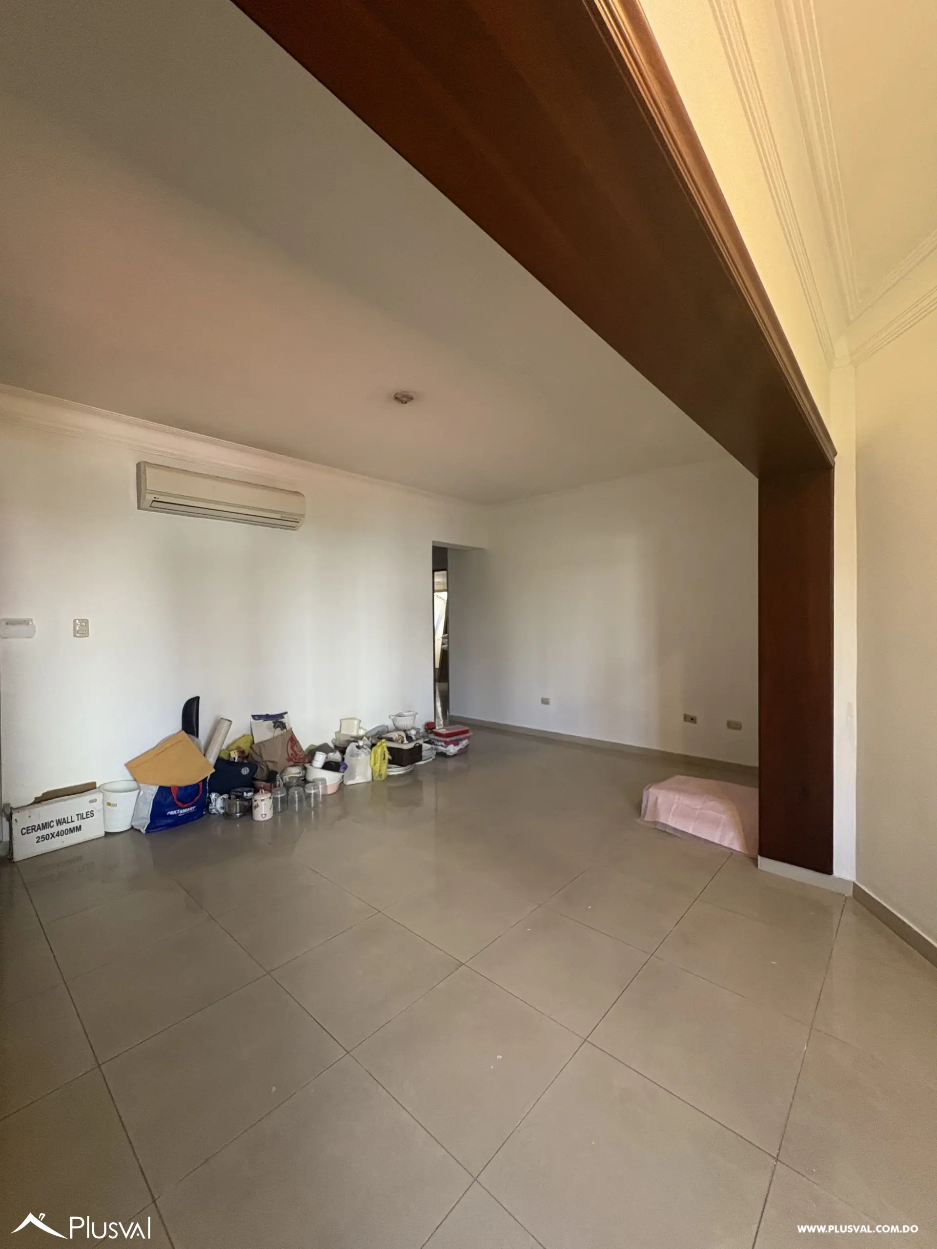 Apartamento en venta con amplia cocina en  Evaristo Morales 510868